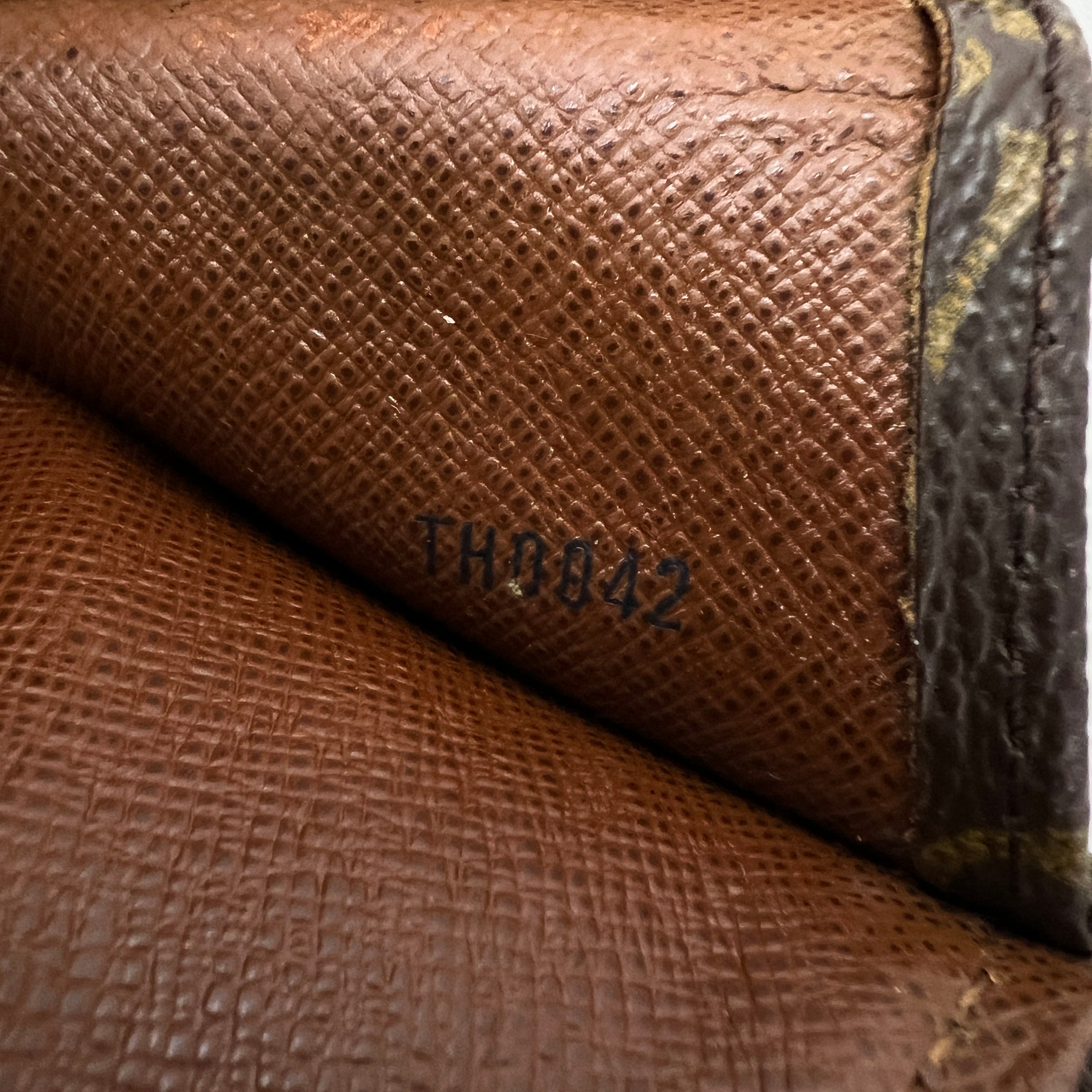 Pochette Jour GM Monogram