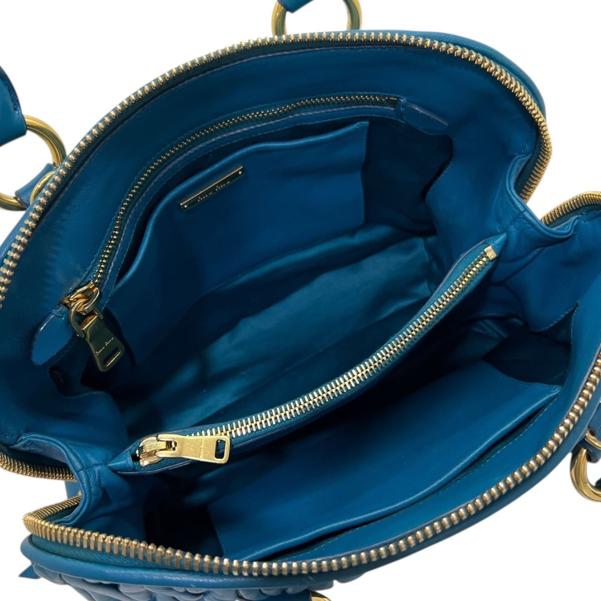 MIU MIU BORSA A TRACOLLA IN NAPPA GOFFRATA