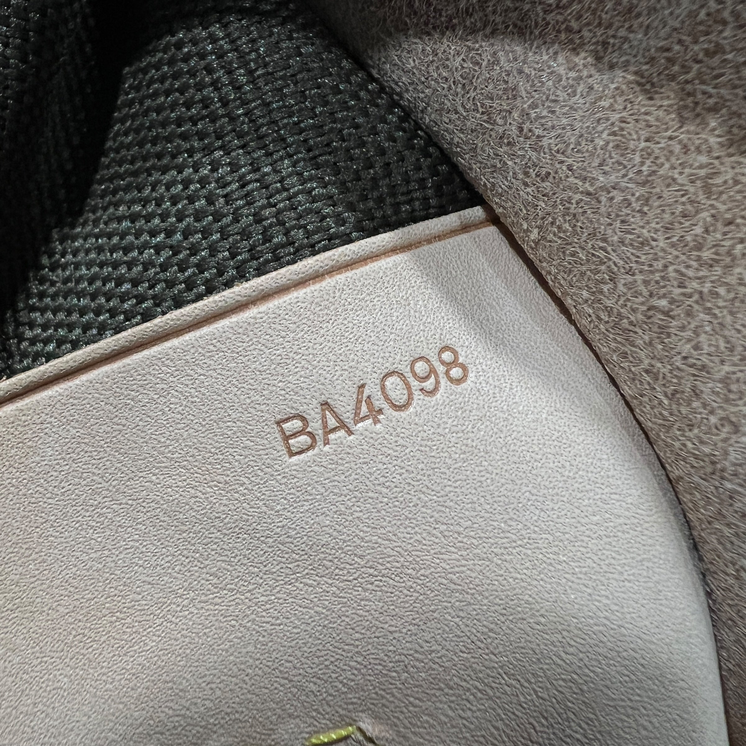 Porta abiti 3 grucce