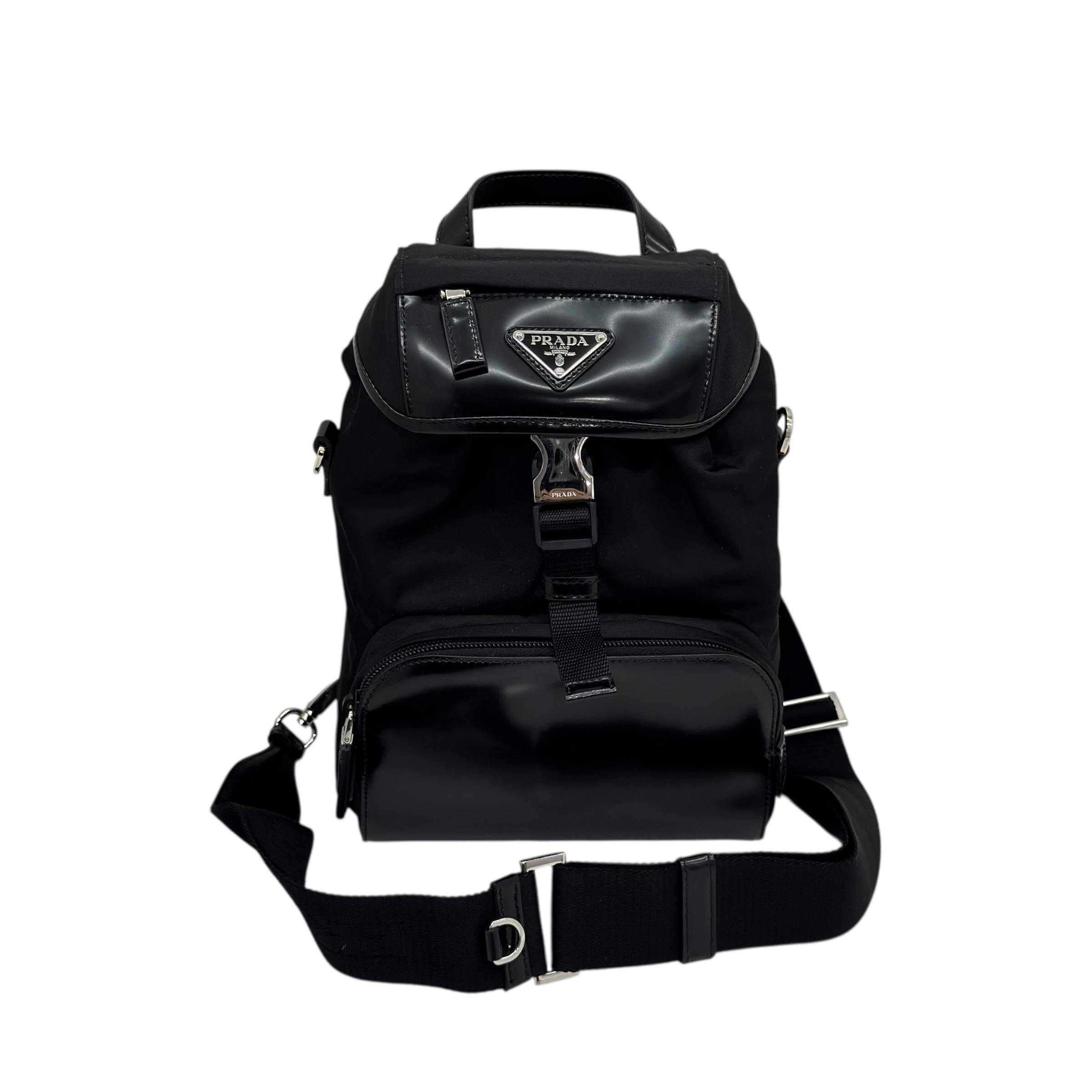 Zaino monospalla in Re-Nylon e pelle spazzolata