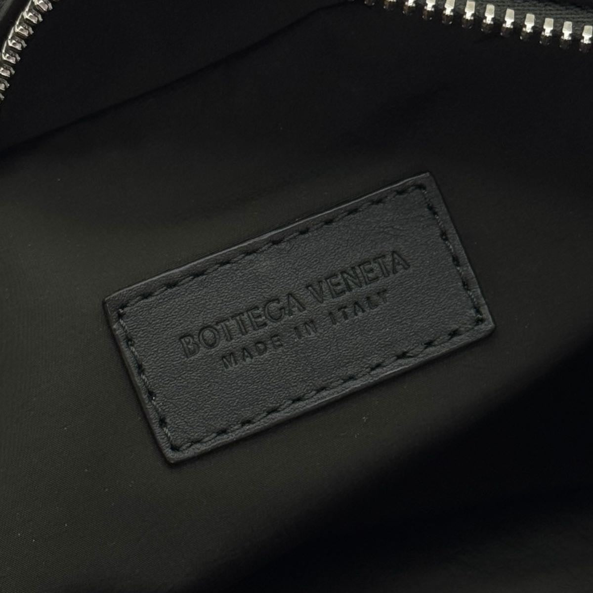 Pochette da Viaggio Intrecciato