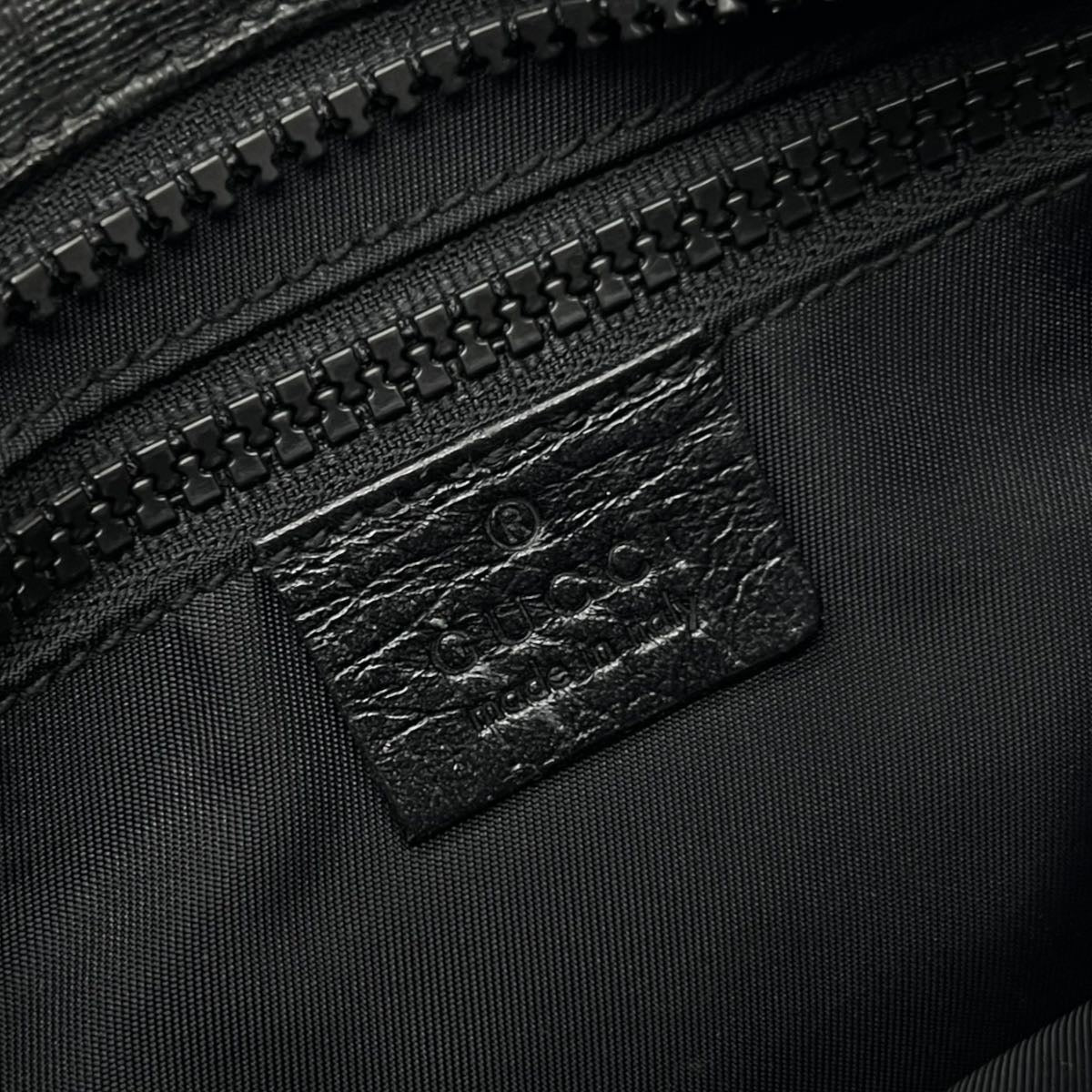 GUCCI BORSA A TRACOLLA PICCOLA IN GG SUPREME