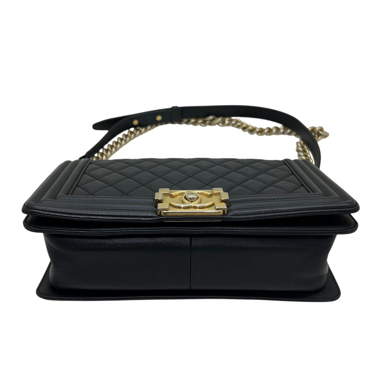 CHANEL BORSA BOY