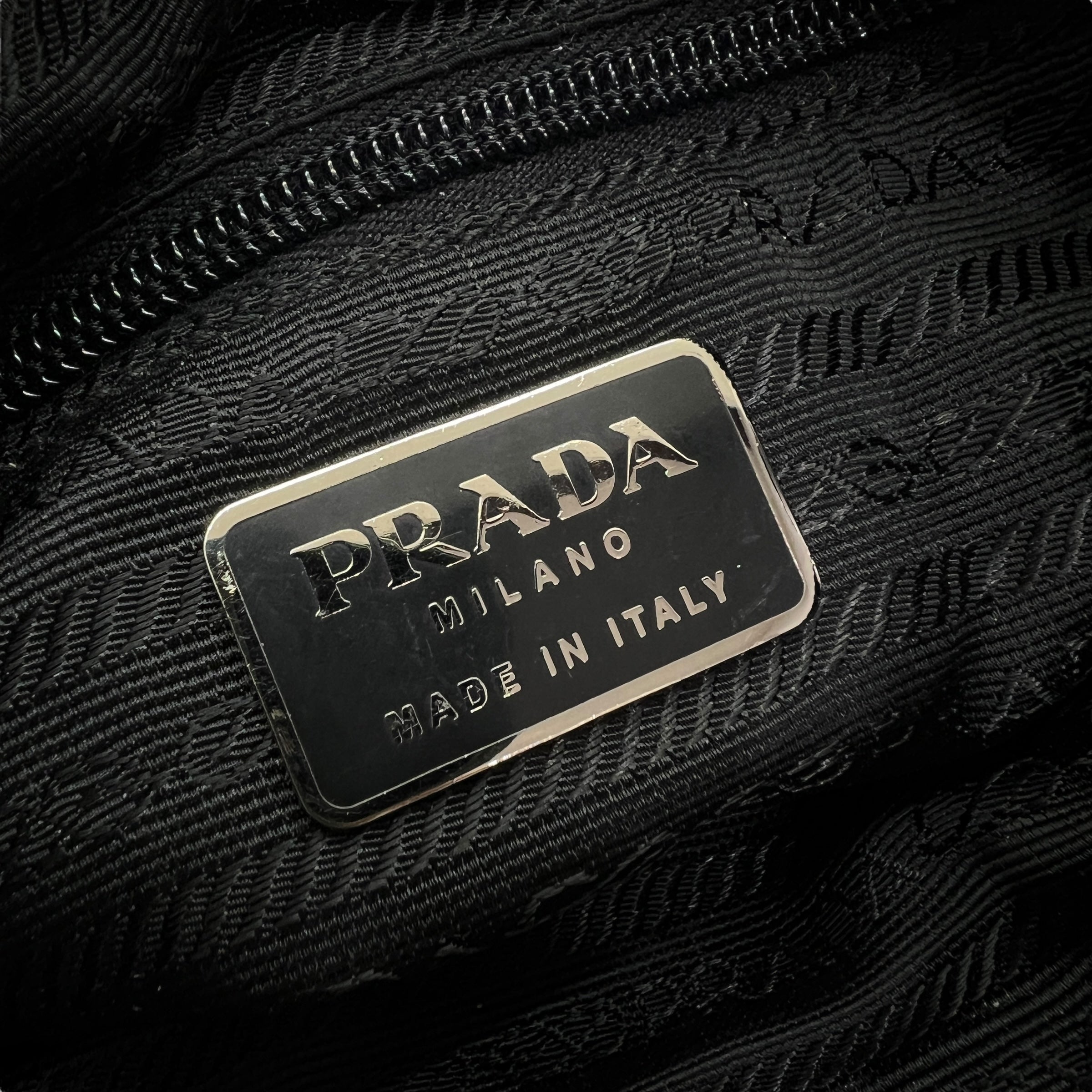 Prada borsa a spalla in Nylon