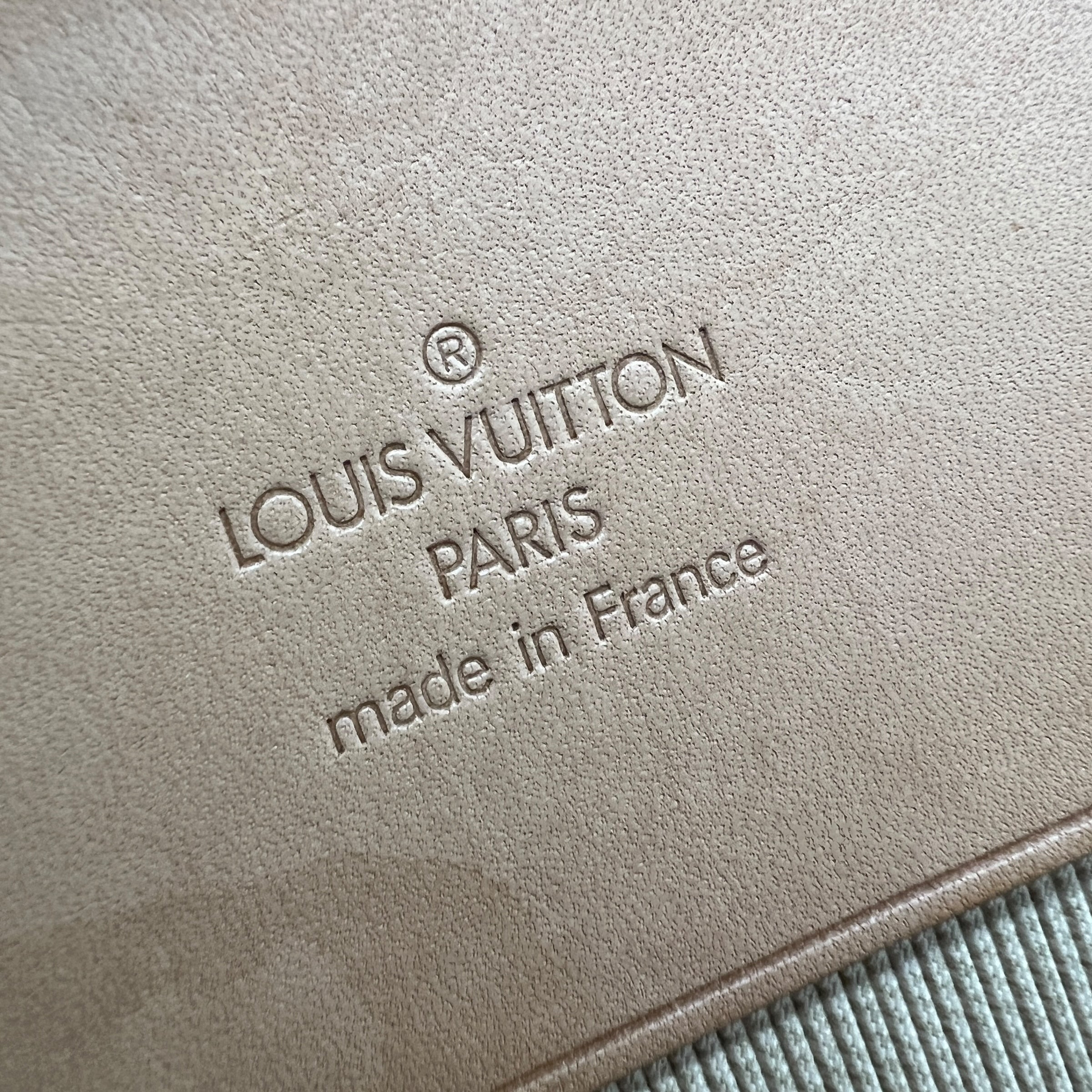 Louis Vuitton Sirius 50 valigia Monogram (cabinabile)