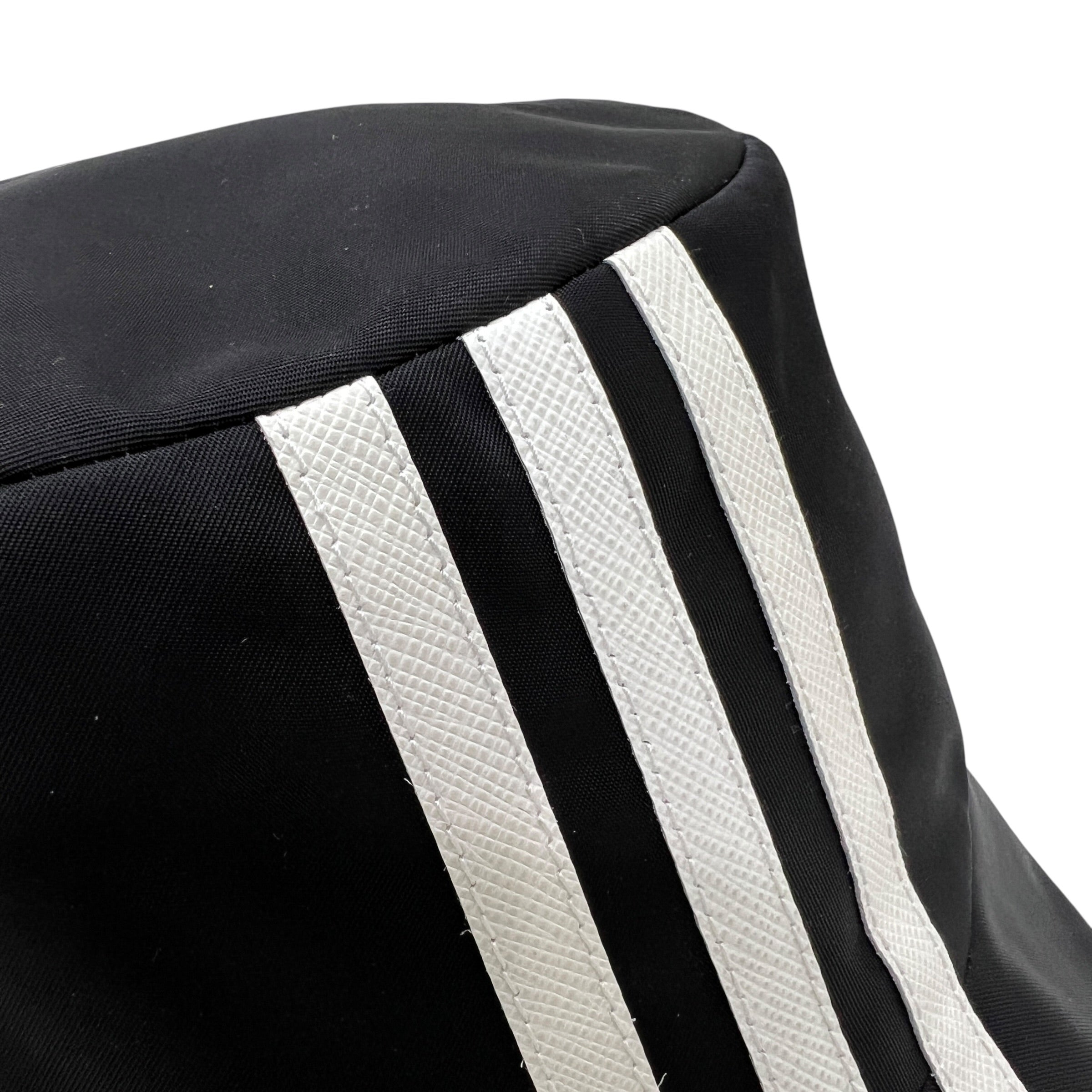 X Adidas cappello da pescatore Re-Nylon