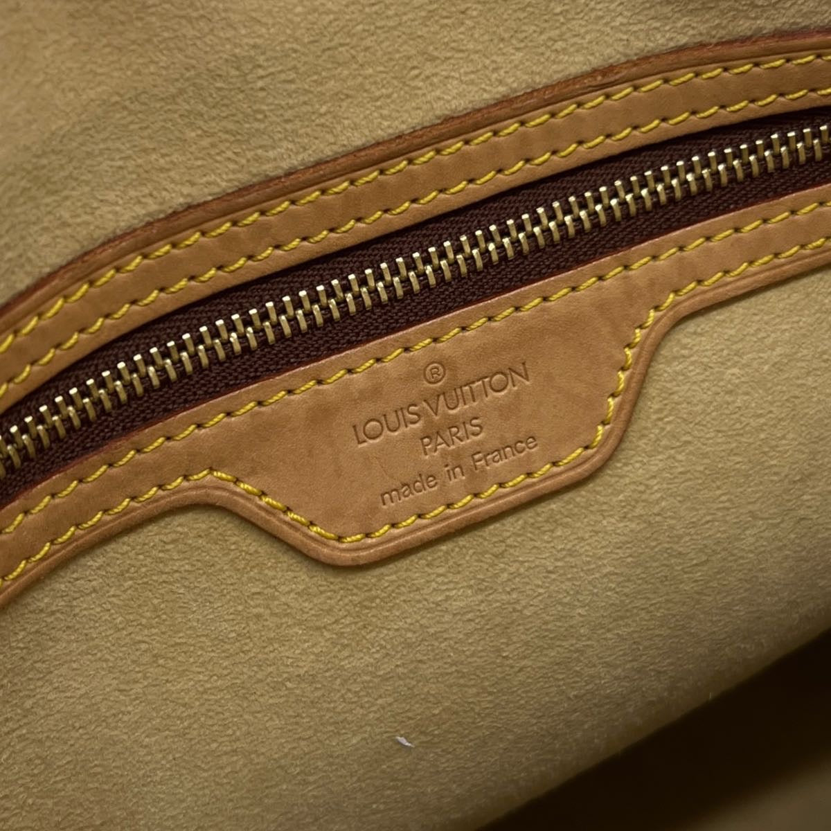 LOUIS VUITTON BORSA LOOPING