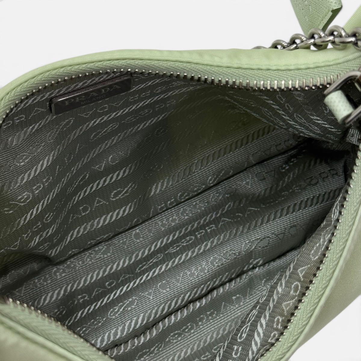 Borsa Re-Edition 2005 in Re-Nylon e Saffiano
