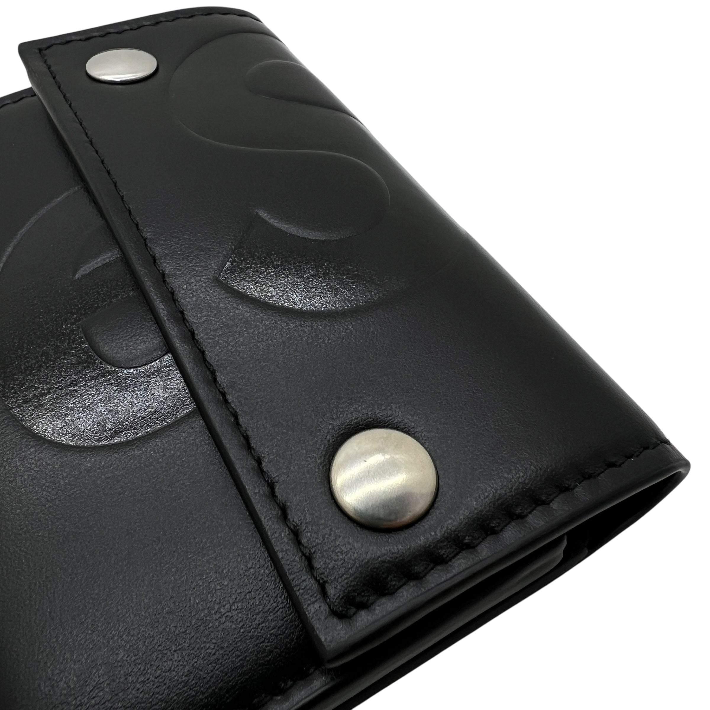 Portafoglio in pelle con catena