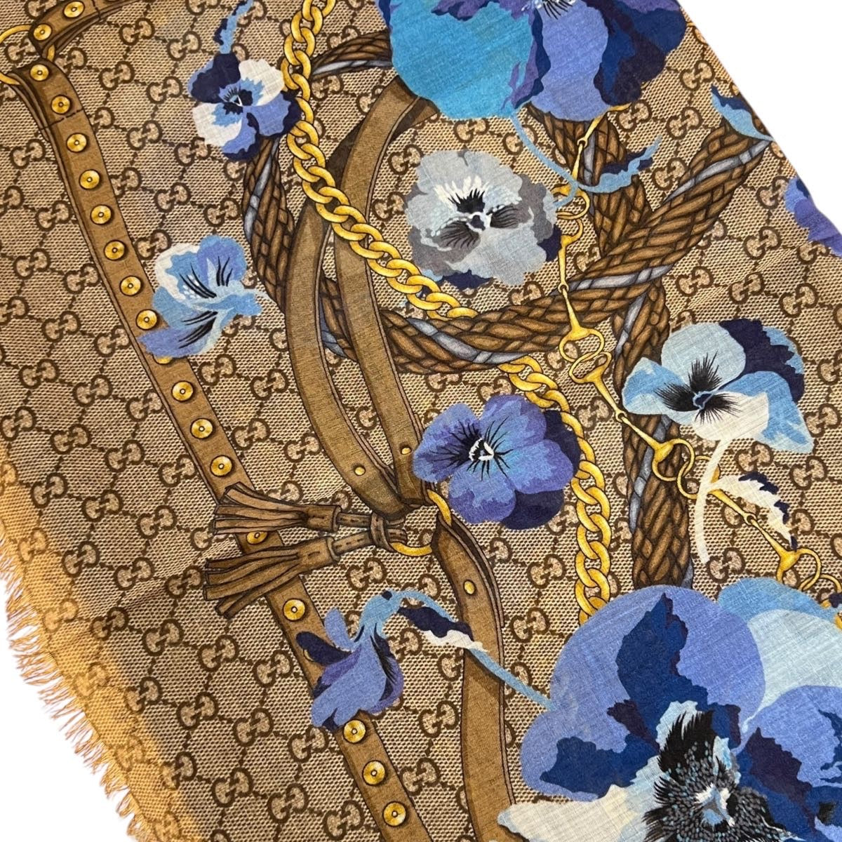Sciarpa in lana floreale