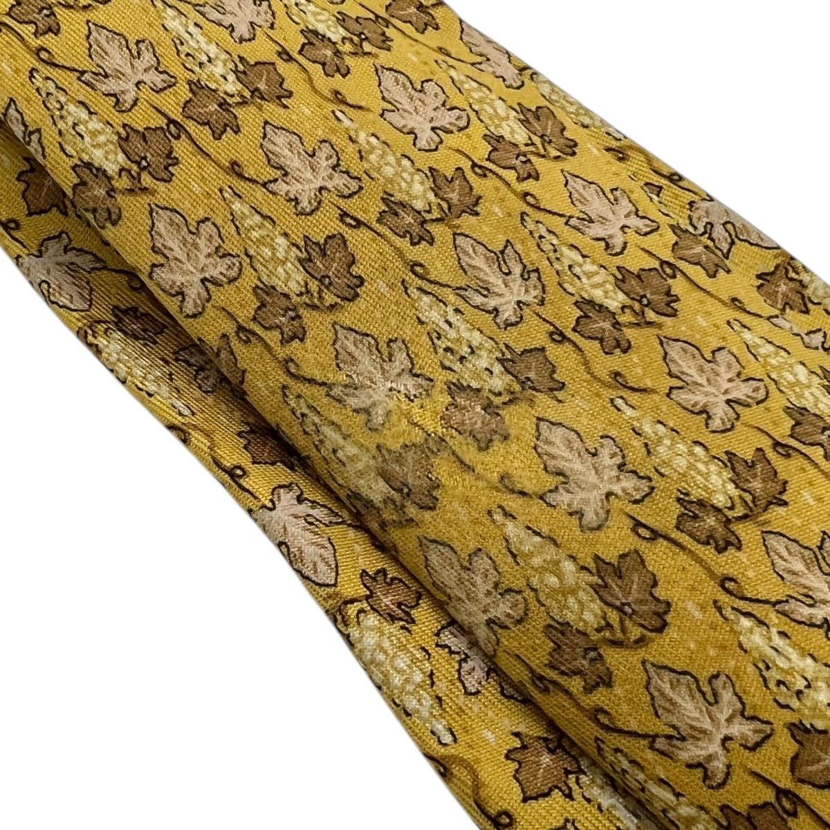 HERMÈS CRAVATTA IN SETA