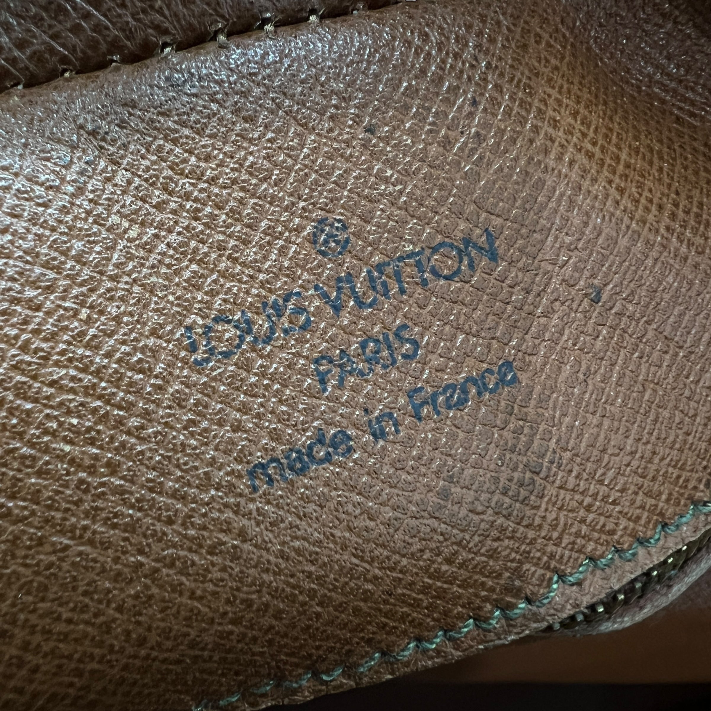 Nil vintage Monogram