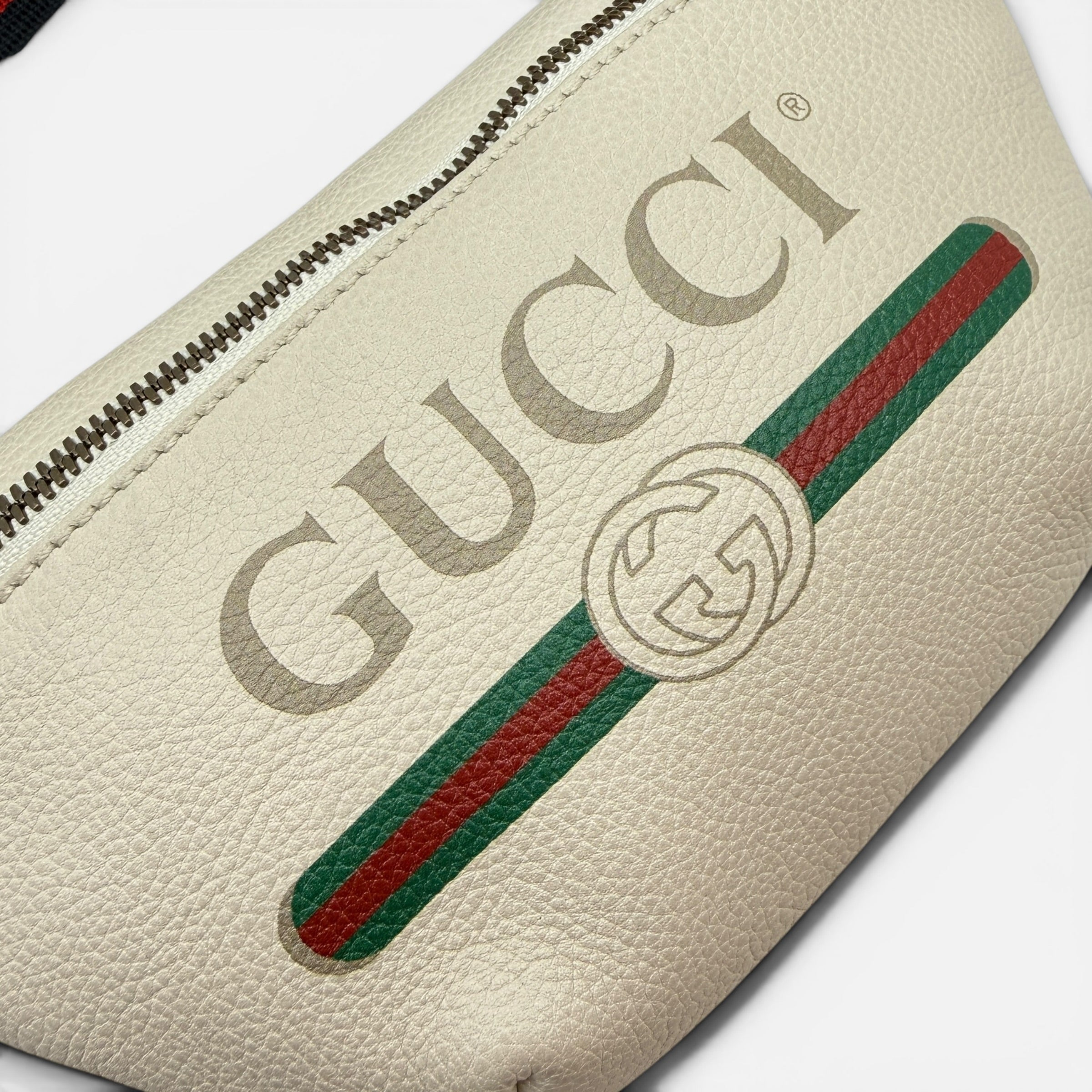 Marsupio in pelle bianca con logo vintage
