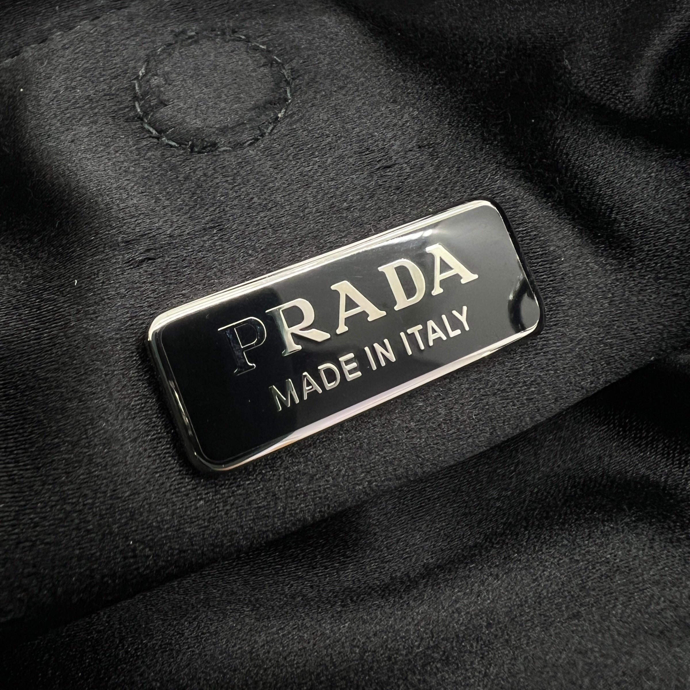 Re-Edition Nylon con cristalli