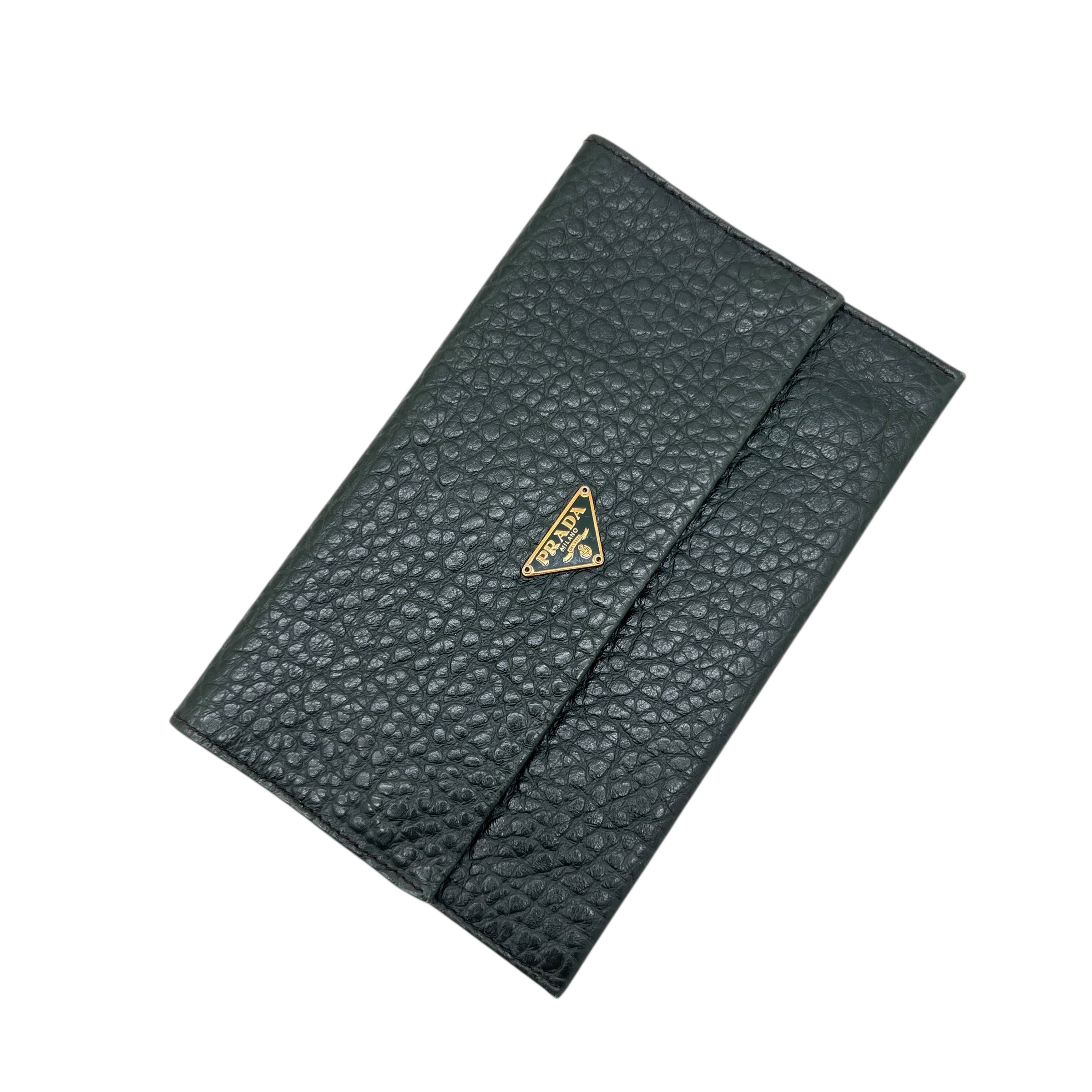 Pochette Prada in saffiano Verde