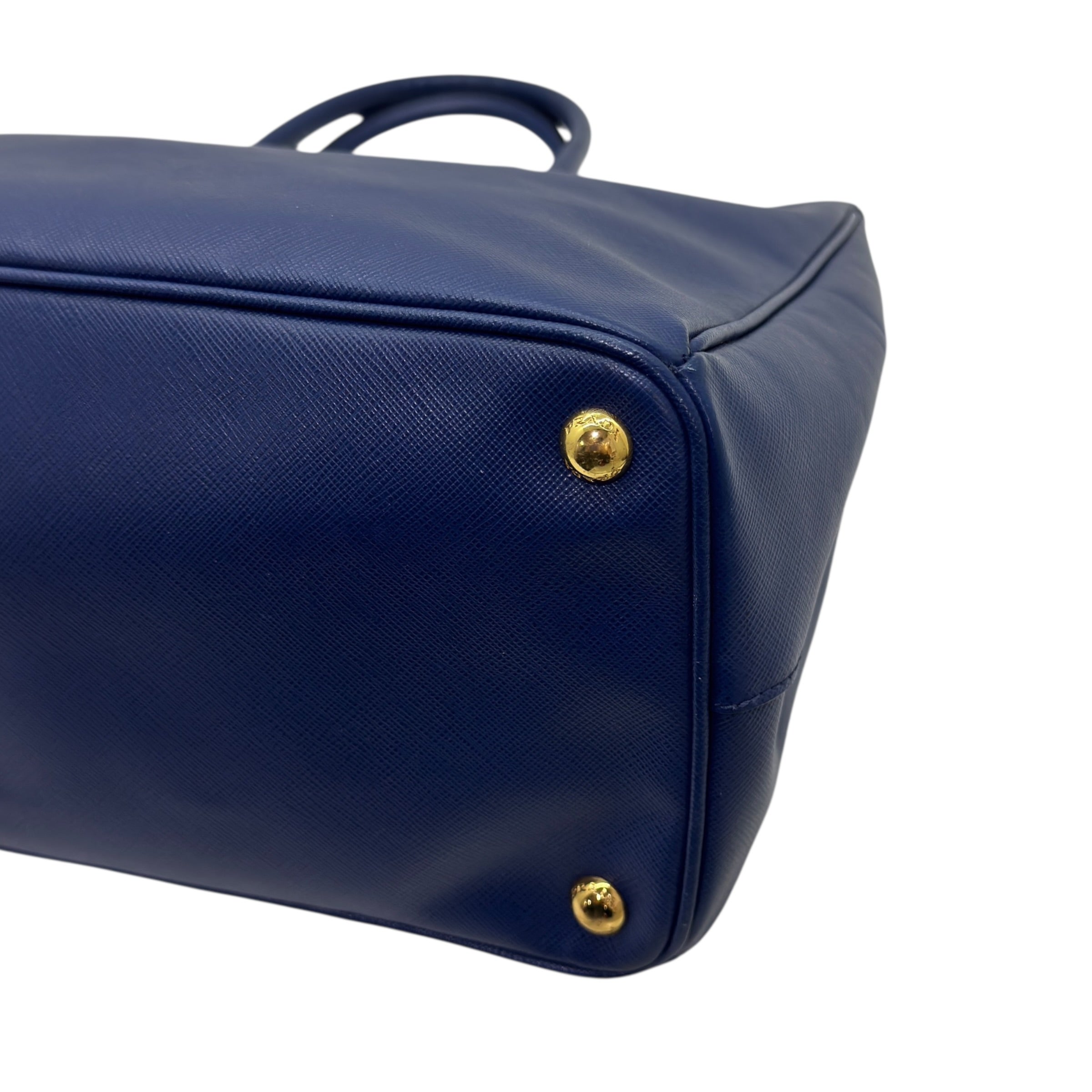 Galleria large a mano in pelle Saffiano