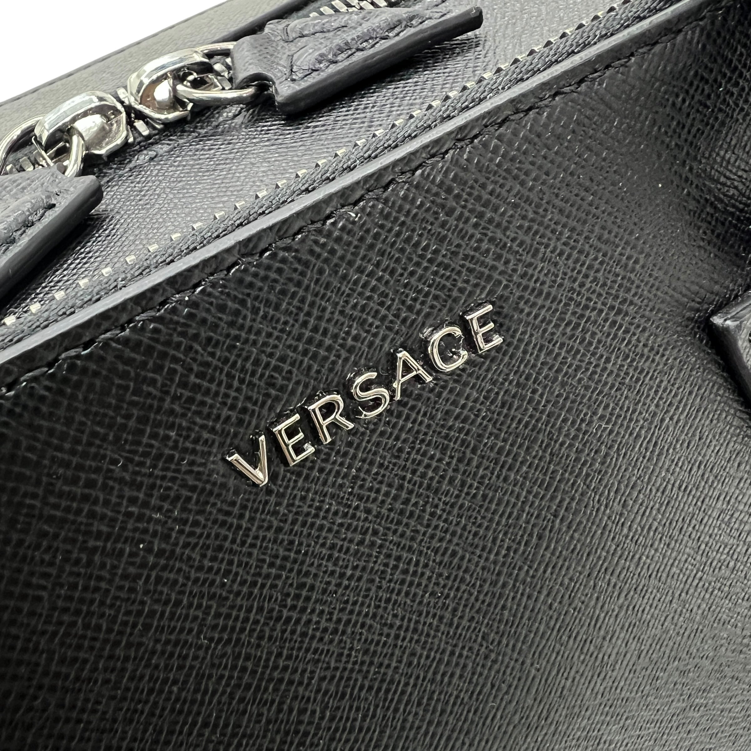 Porta documenti in pelle