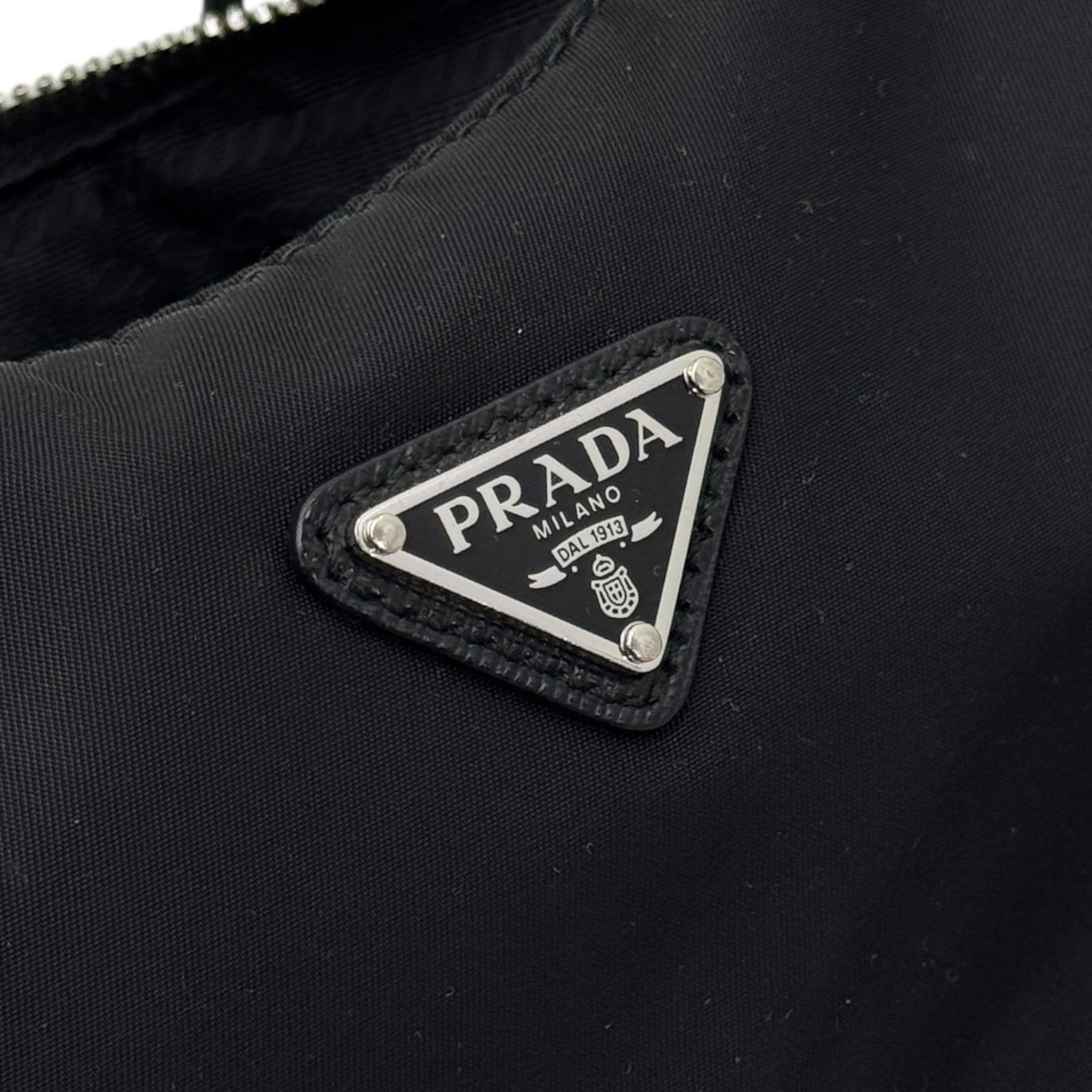 Mini borsa Prada Re-Edition 2005 in Re-Nylon e Saffiano