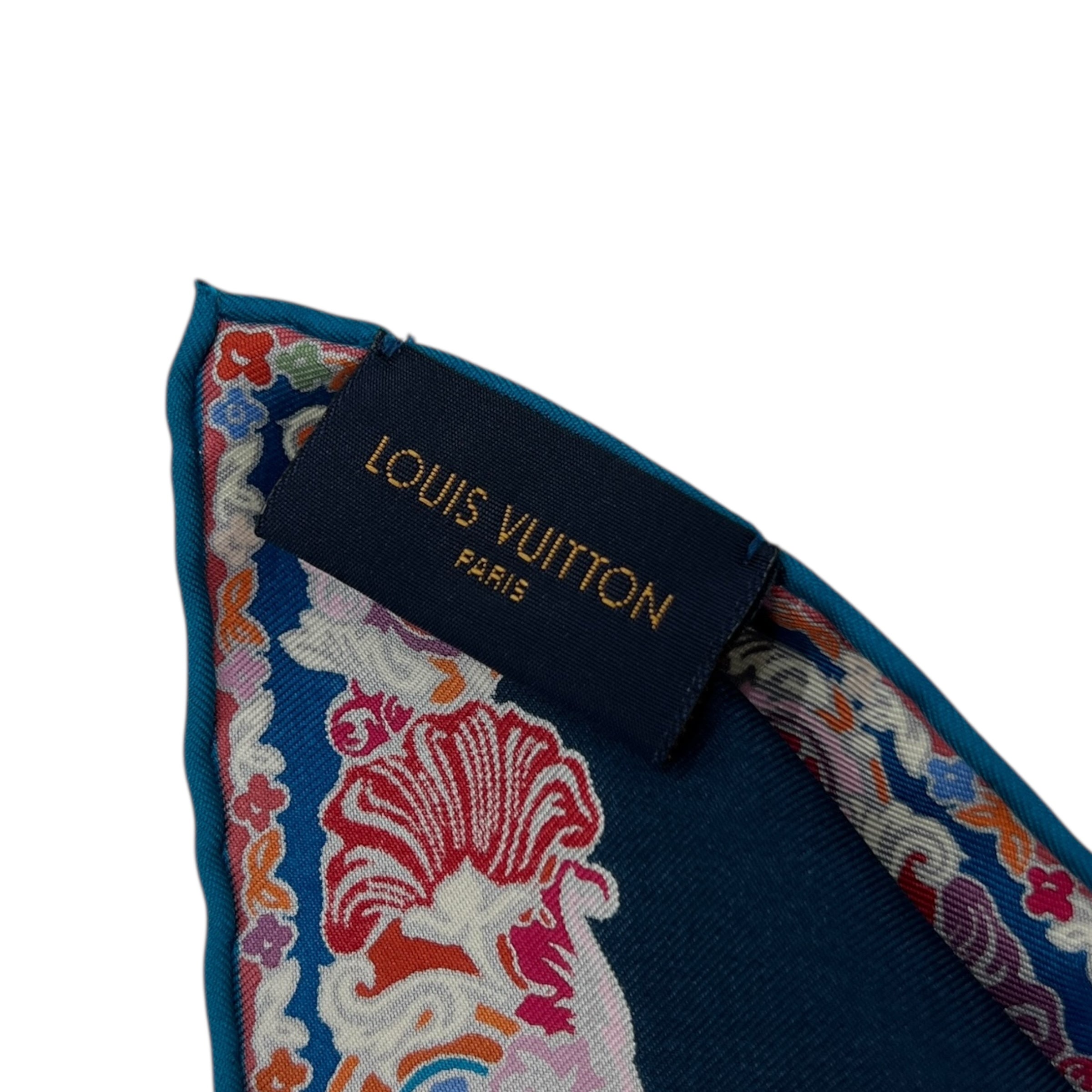 Foulard carré “The World is Yours”