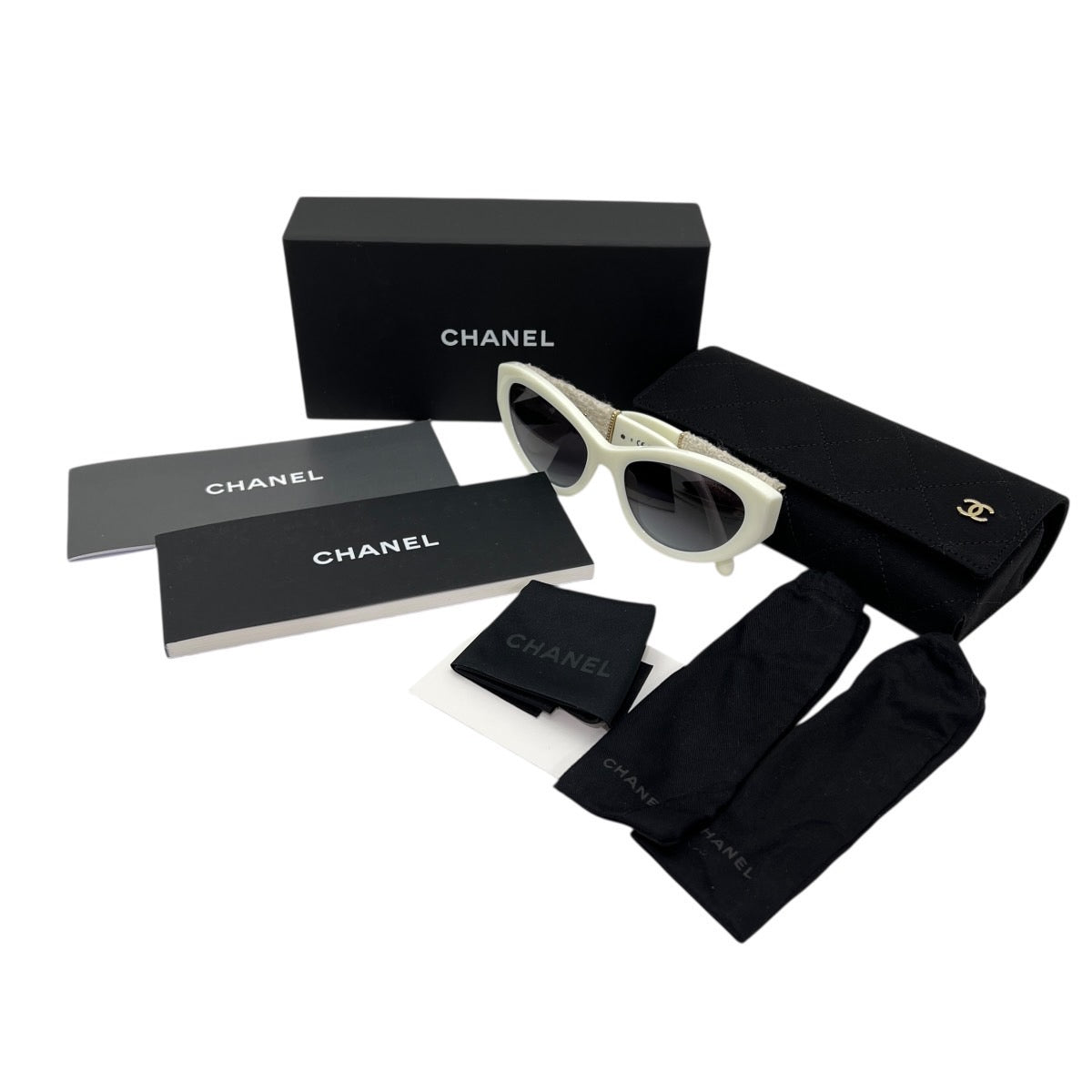 Chanel occhiali da sole ovali