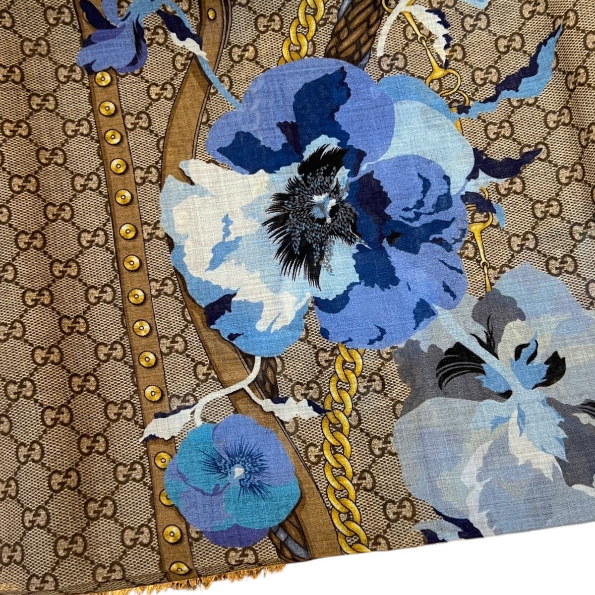 Sciarpa in lana floreale