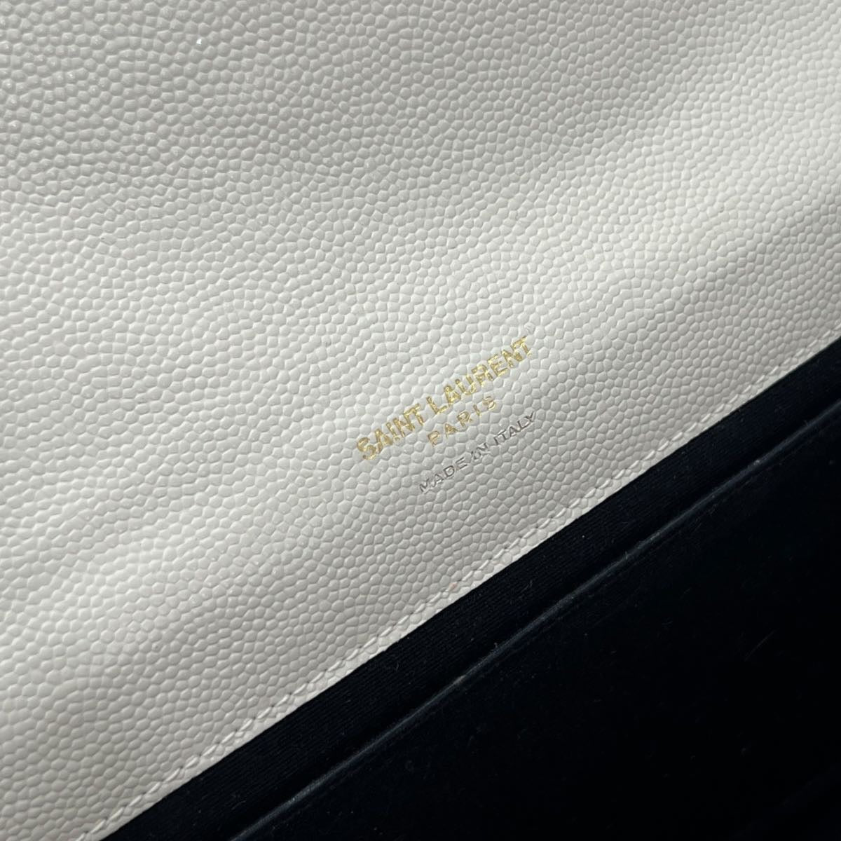 SAINT LAURENT CASSANDRE MATELASSÉ FLAP POUCH IN PELLE GOFFRATA GRAIN DE POUDRE TRAPUNTATA