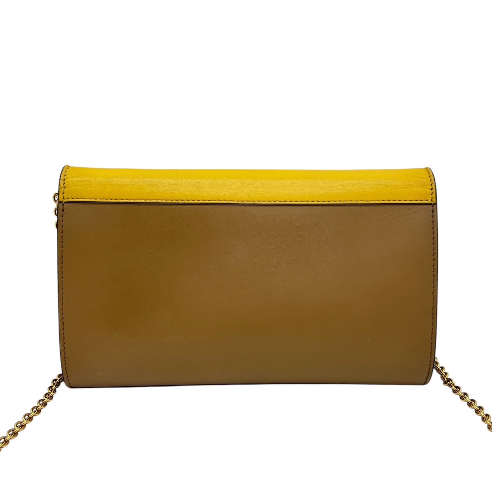 Portafoglio con catena in pelle