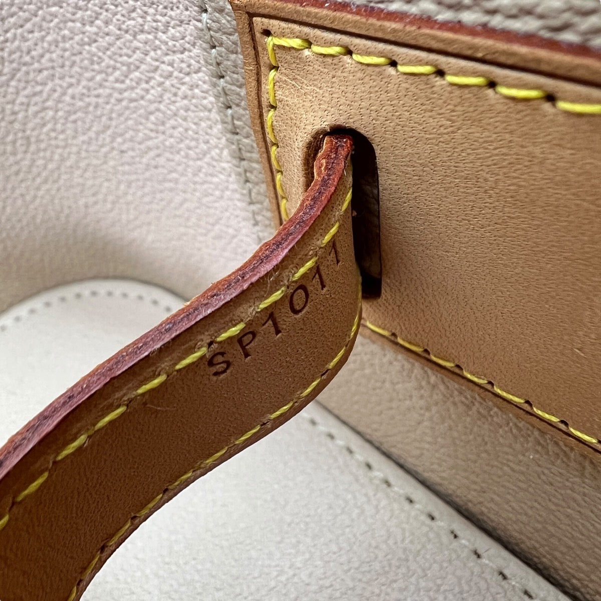 LOUIS VUITTON NICE BEAUTY CASE