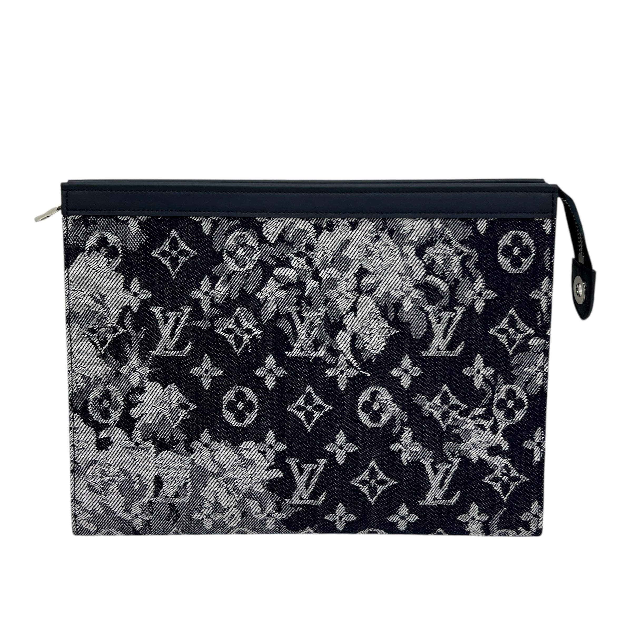 Pochette Voyage MM Monogram Tapestry