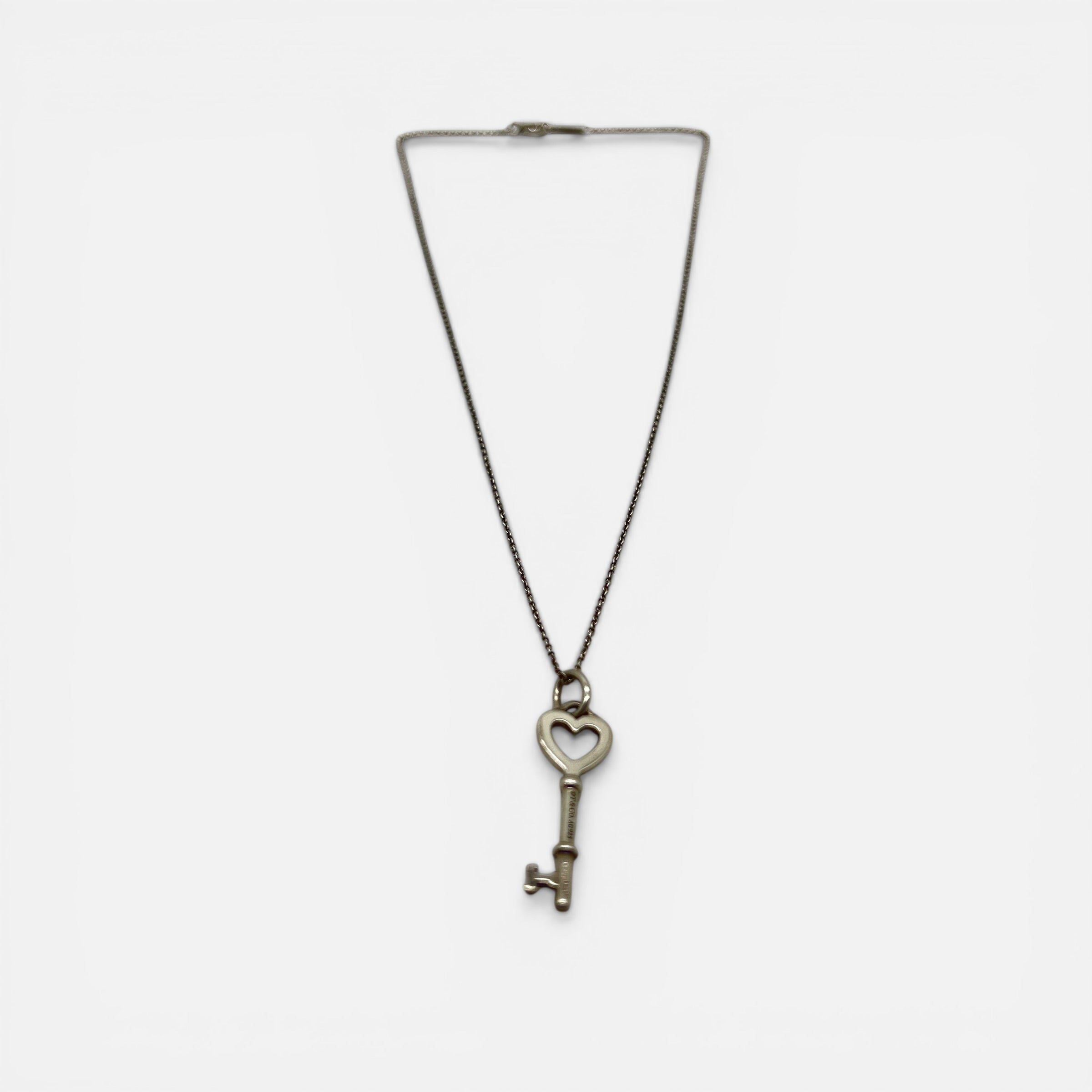 Chiave pendente con catena