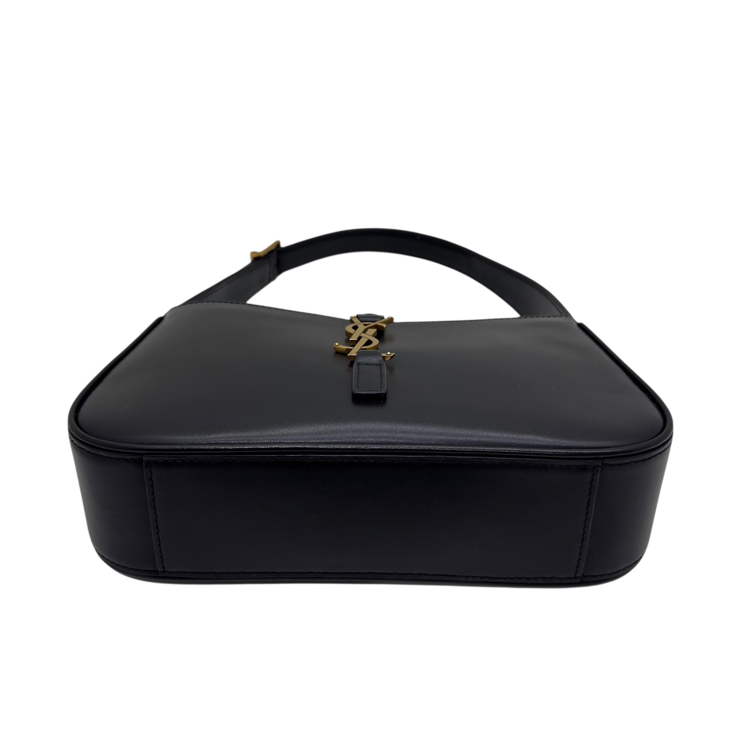 Le 5 a 7 in pelle liscia