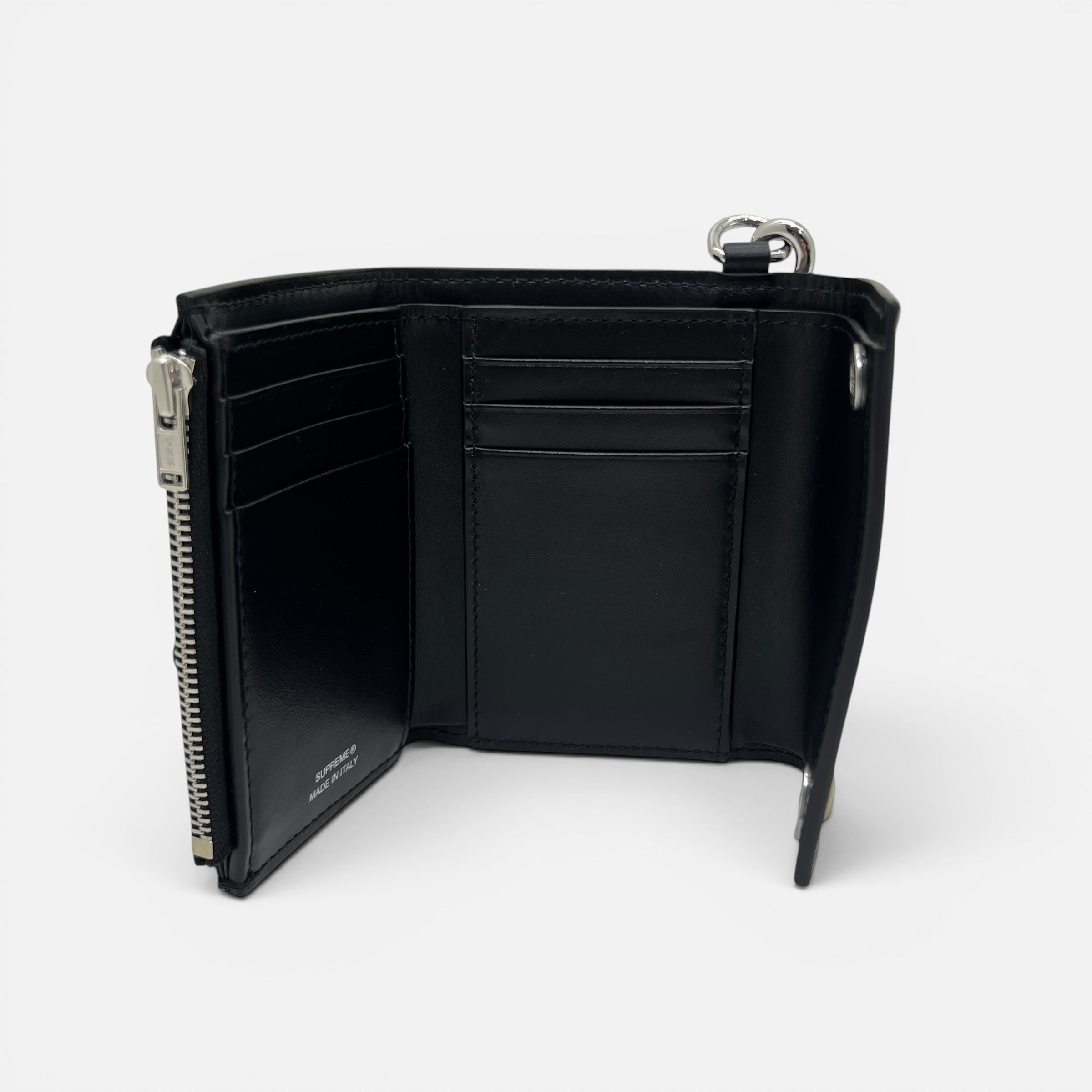 Portafoglio in pelle con catena