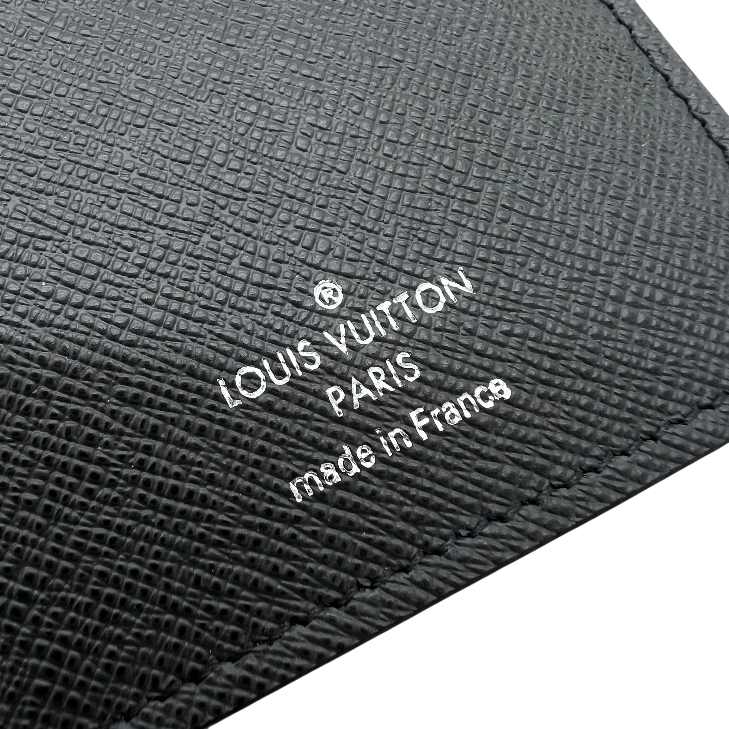 LOUIS VUITTON BRAZZA PORTAFOGLIO VERTICALE IN PELLE TAIGA