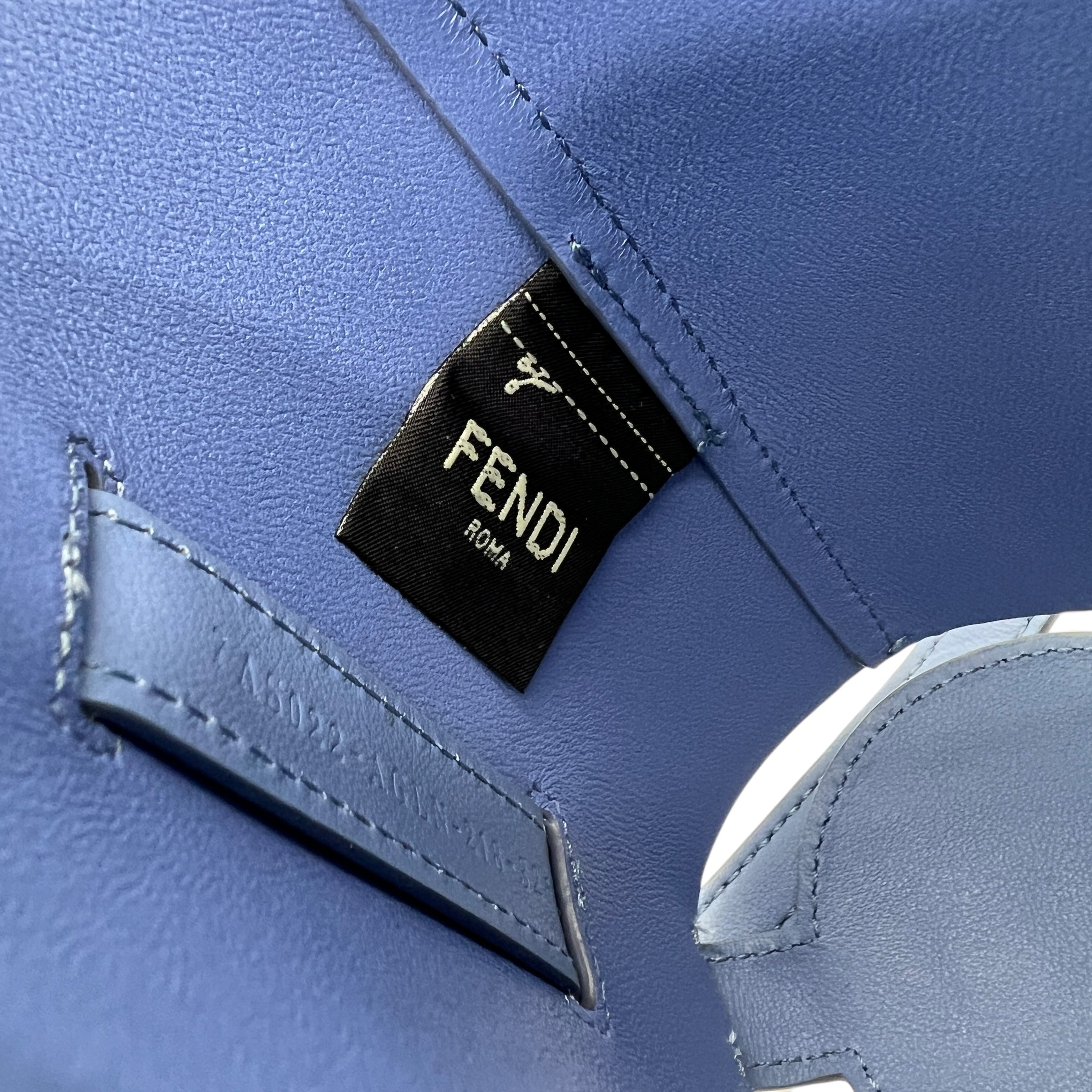 Porta bottiglia in pelle