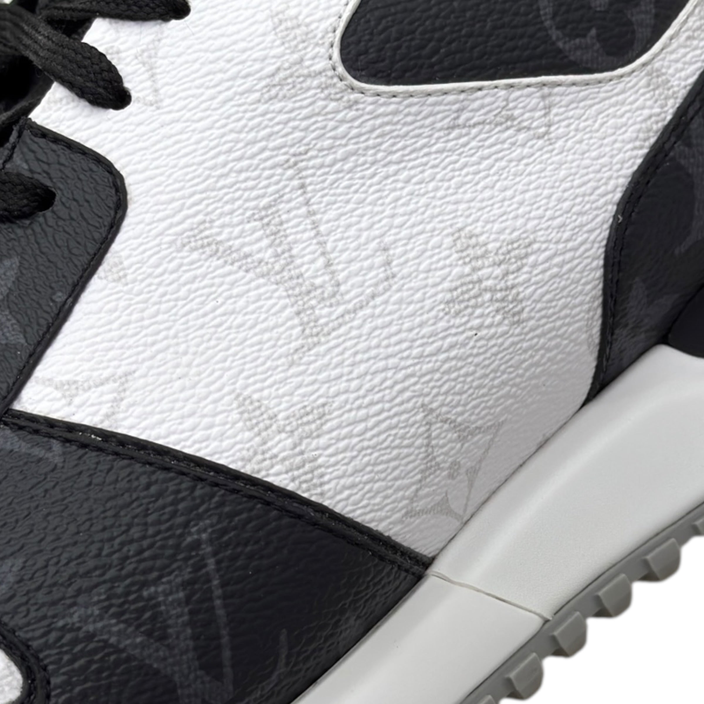 Sneakers Run Away taglia 44