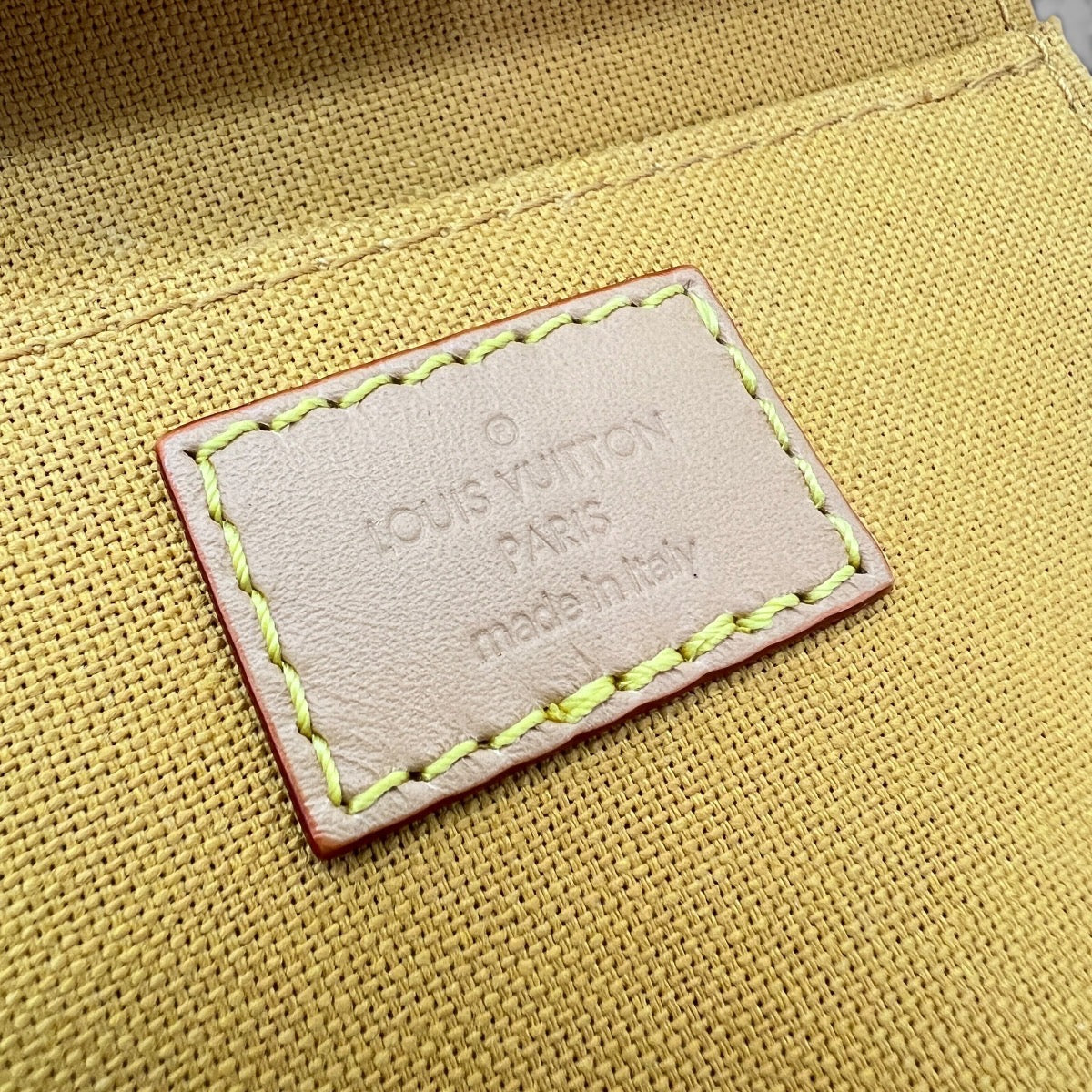 Petit Sac Plat mini borsa a tracolla