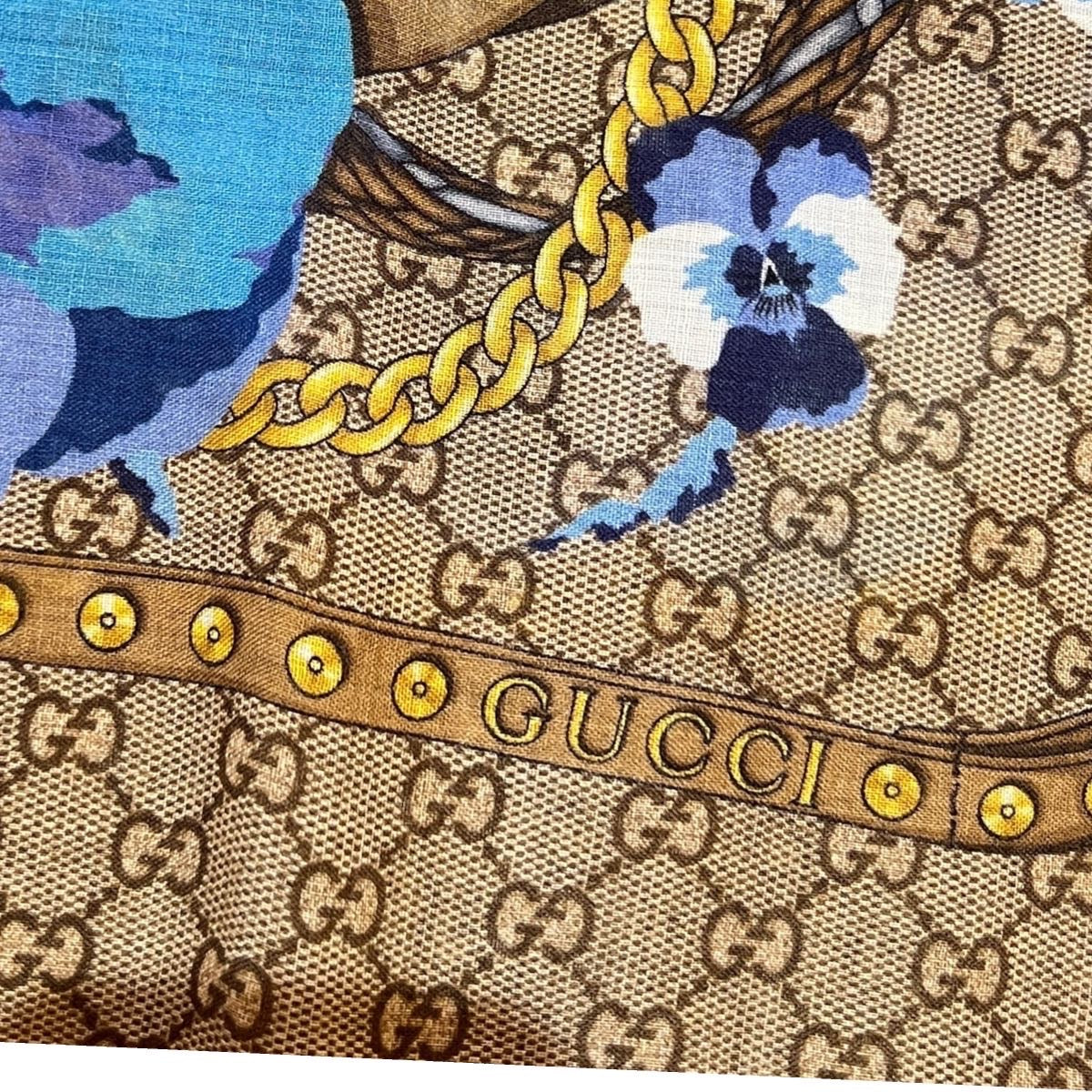Sciarpa in lana floreale