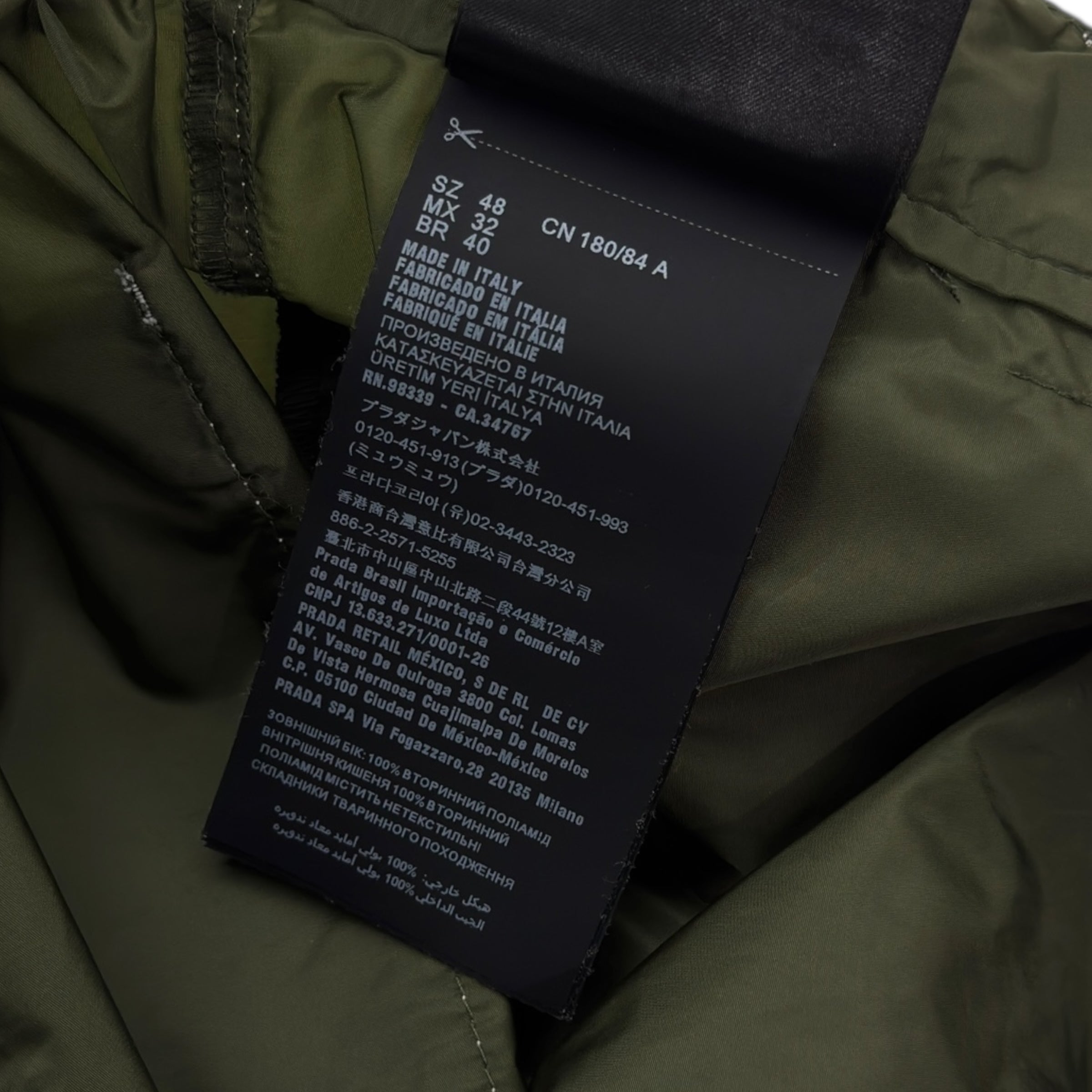 Pantaloni in Re-Nylon taglia XL