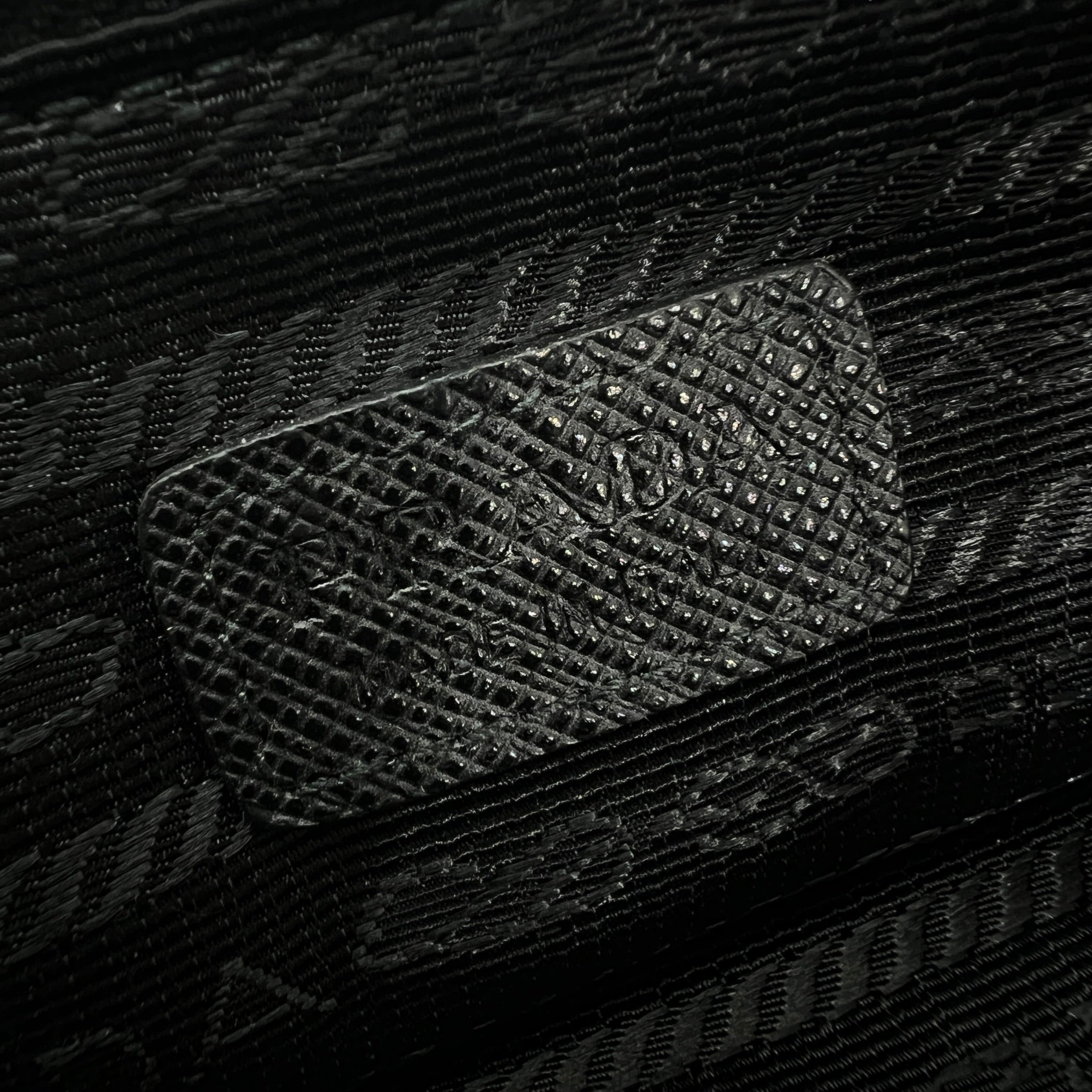 Pochette in Re-Nylon e Saffiano