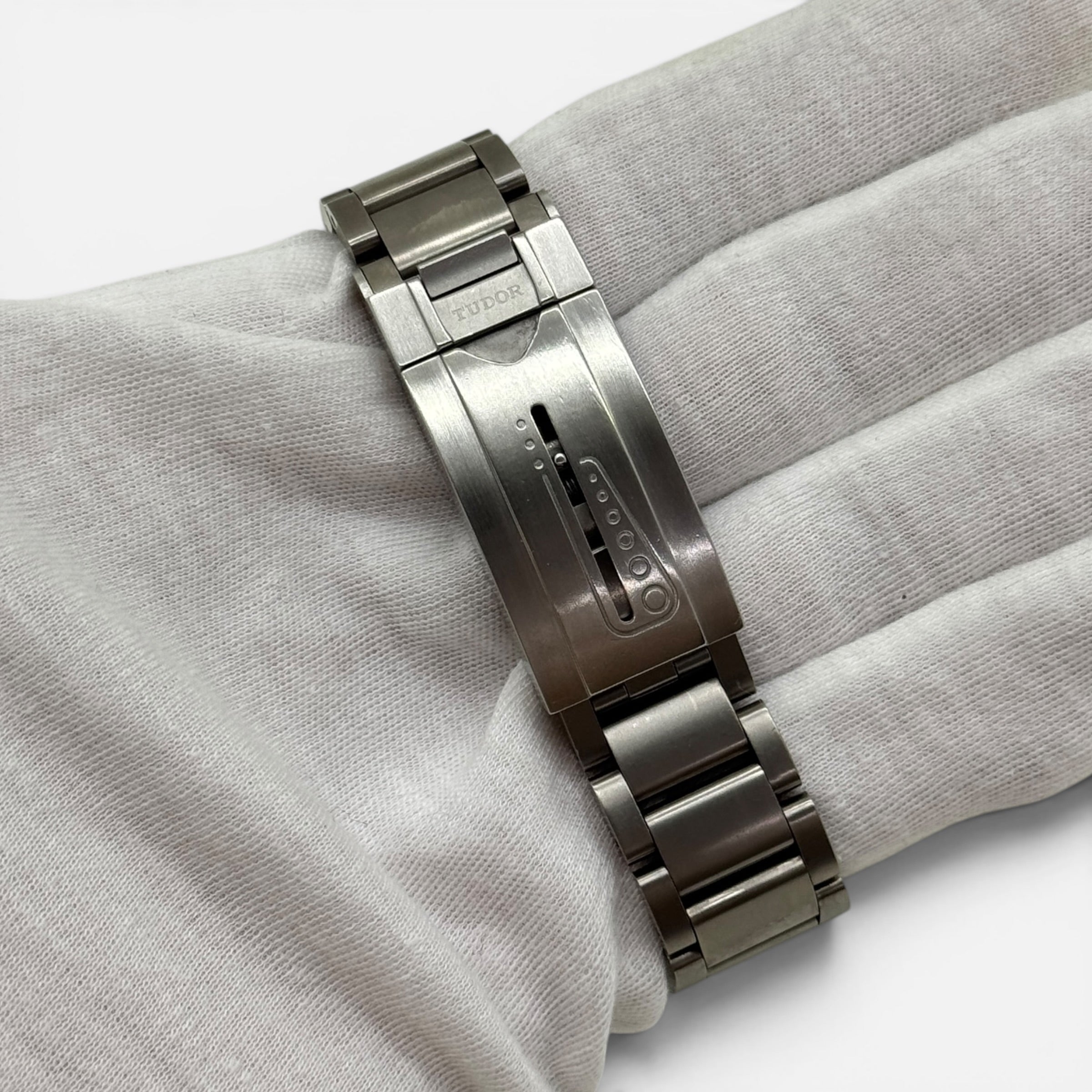 Pelagos 25600TB (2020)
