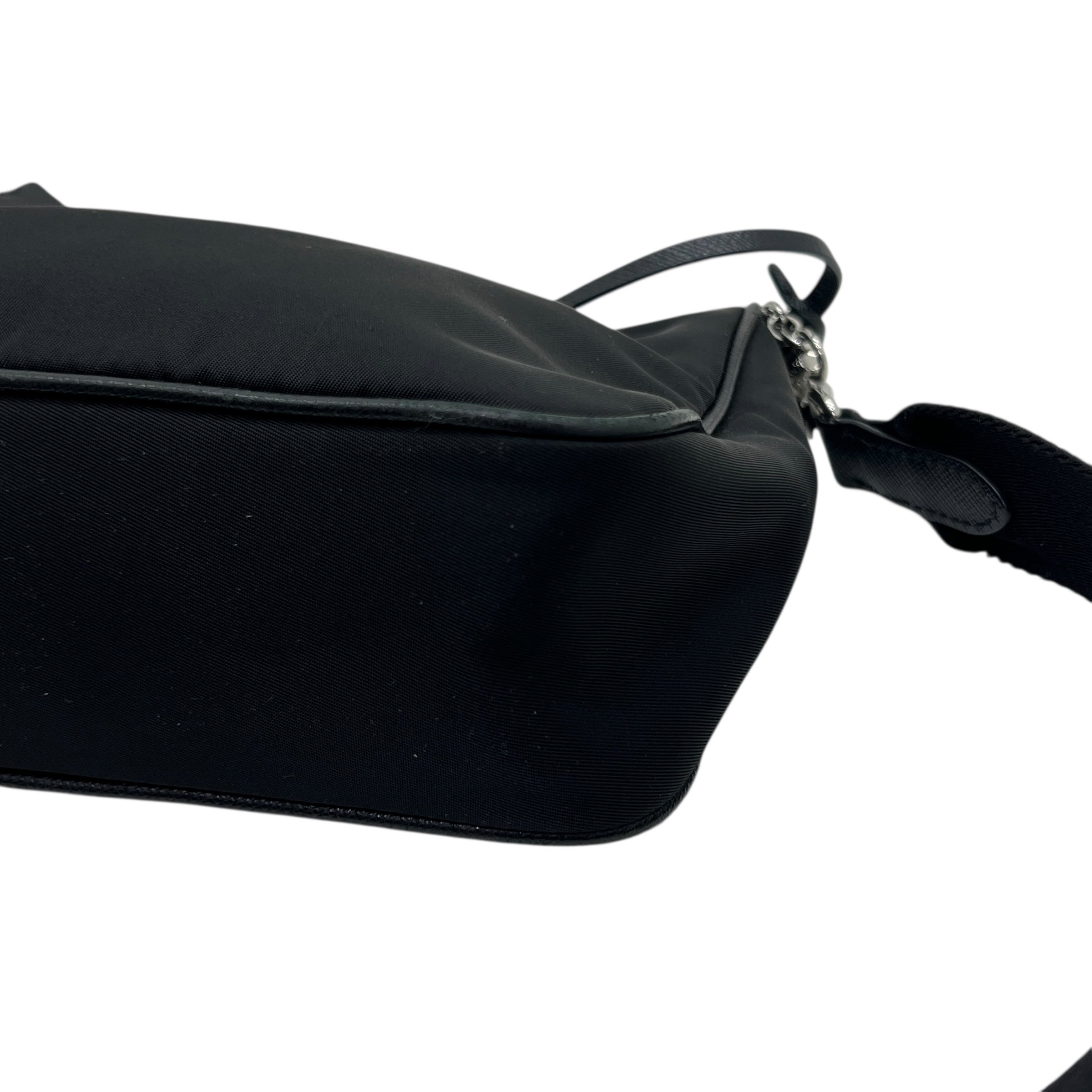 Borsa Prada Re-Edition 2005 in Re-Nylon