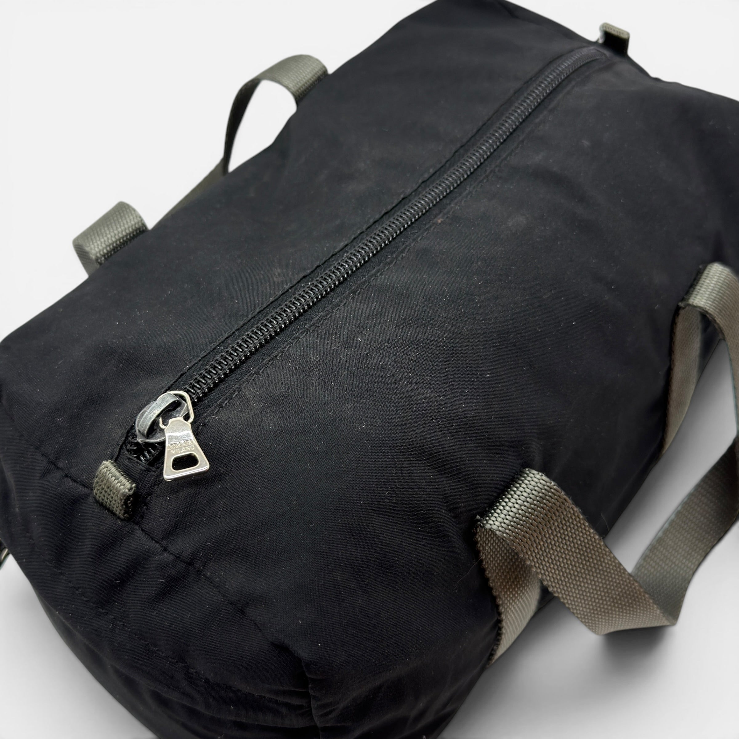 Borsa a mano in nylon