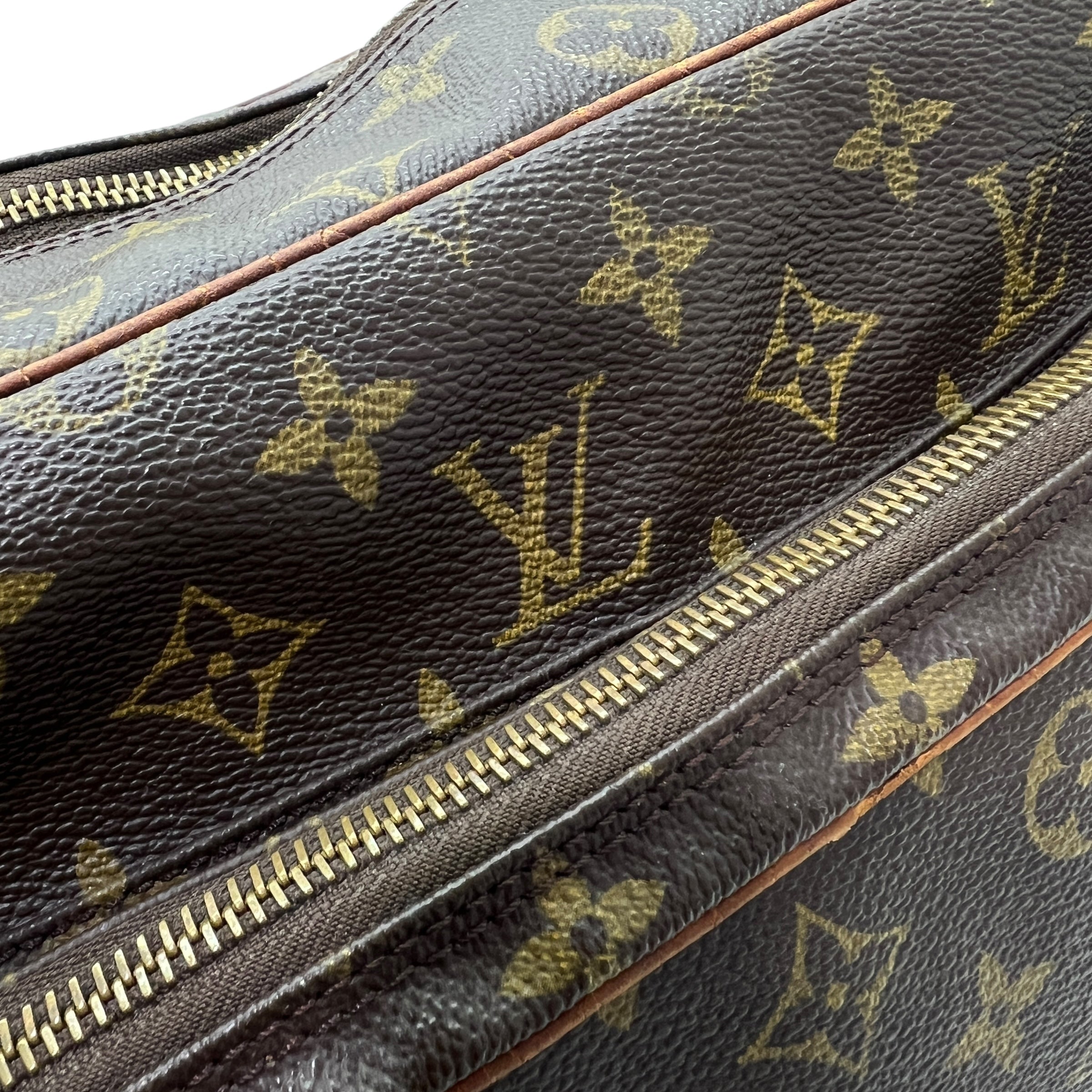 Nil vintage Monogram