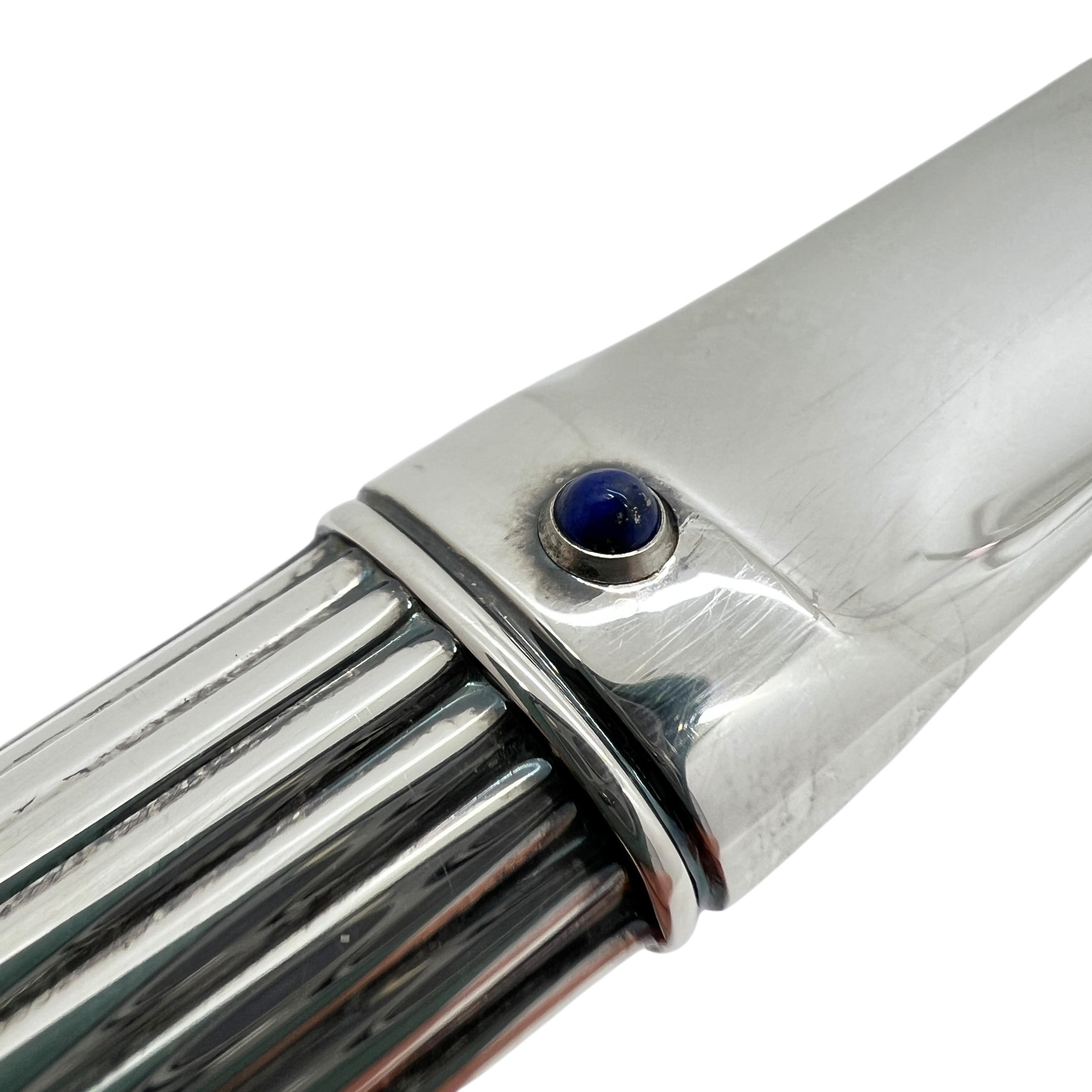 Taglia carte in metallo argentato