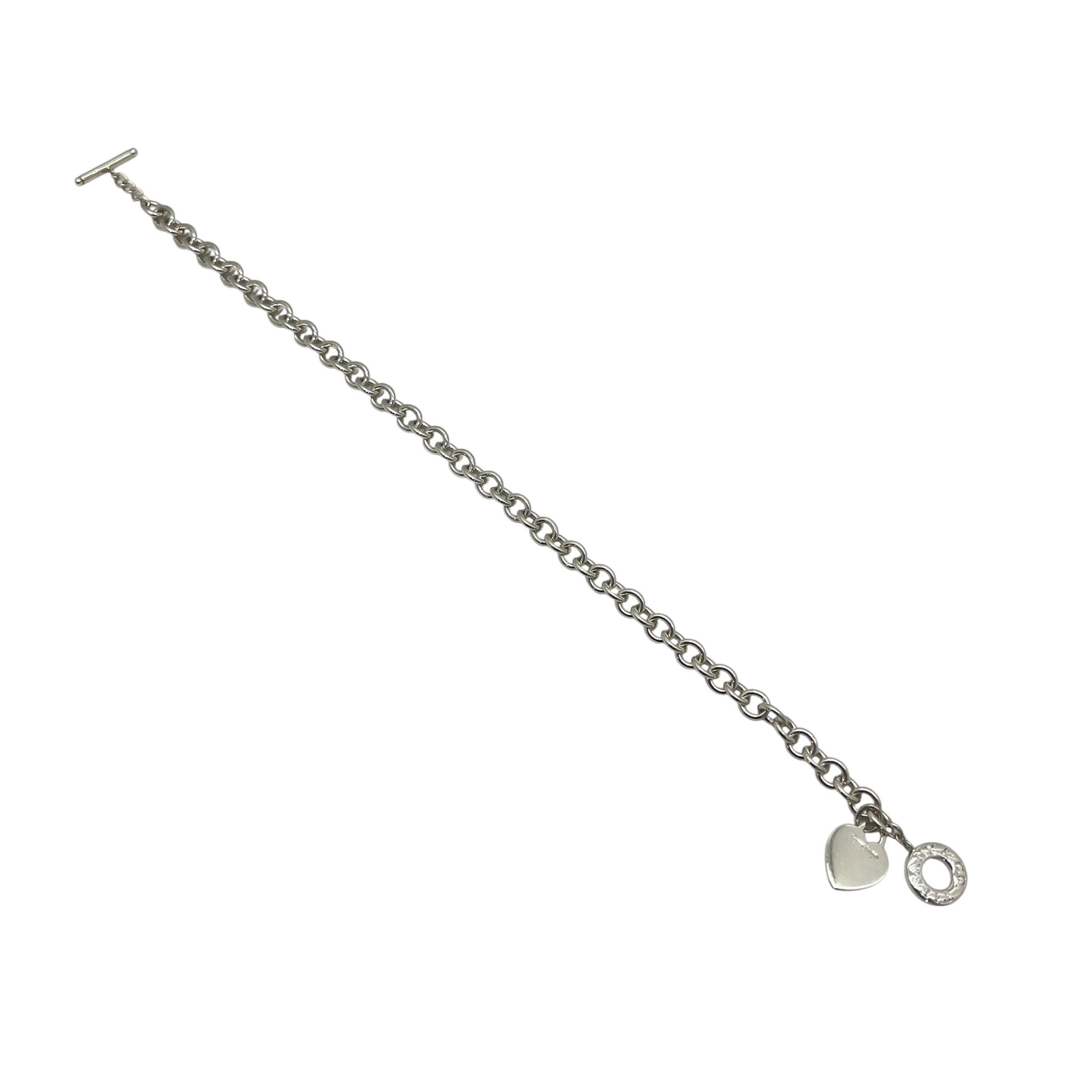 Girocollo con chiusura Toggle