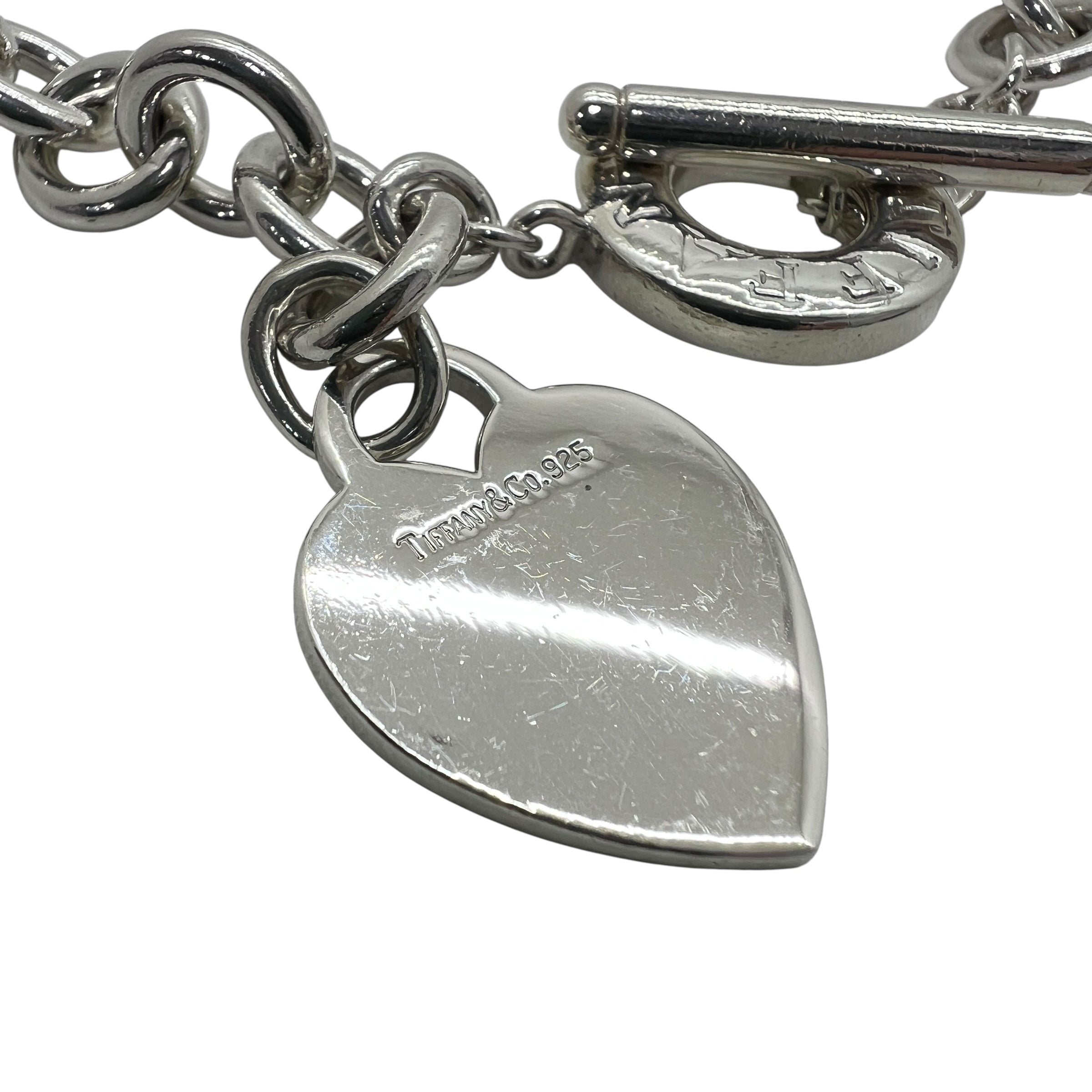 Girocollo con chiusura Toggle