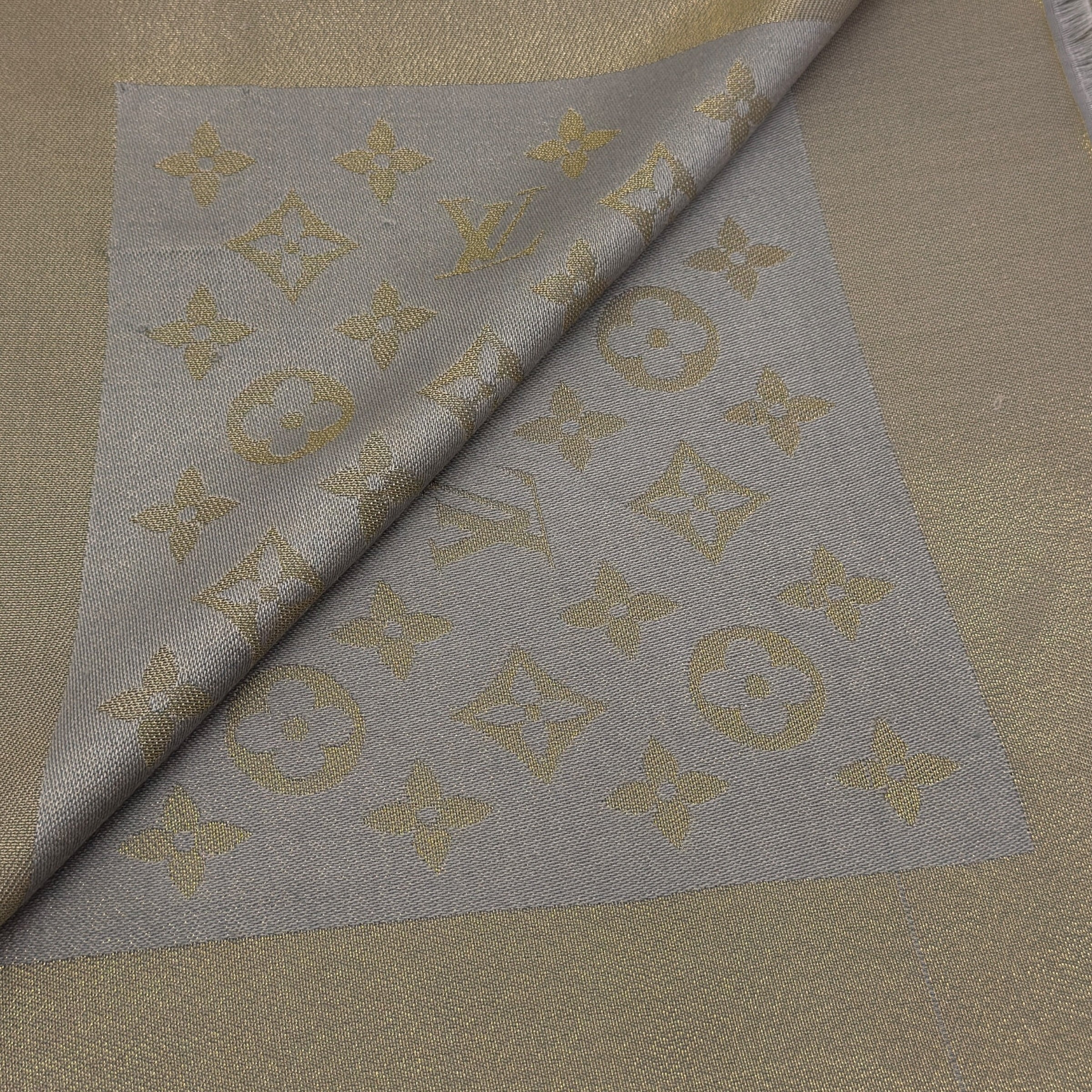 Scialle Monogram Classic