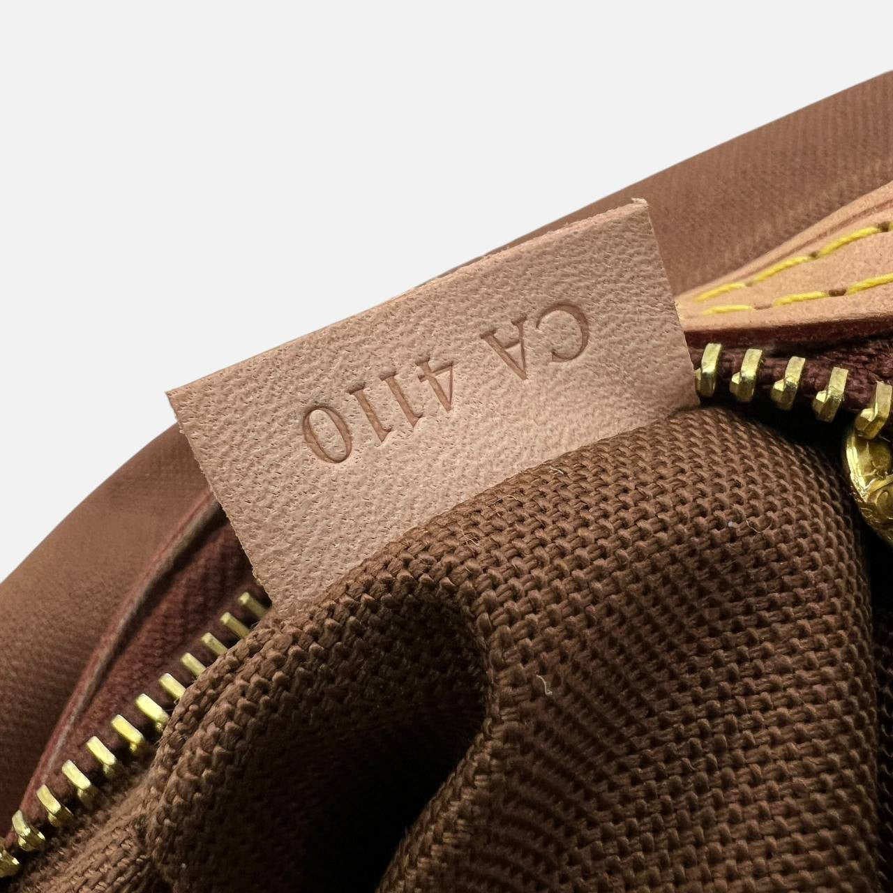 Abbesses borsa messenger Monogram