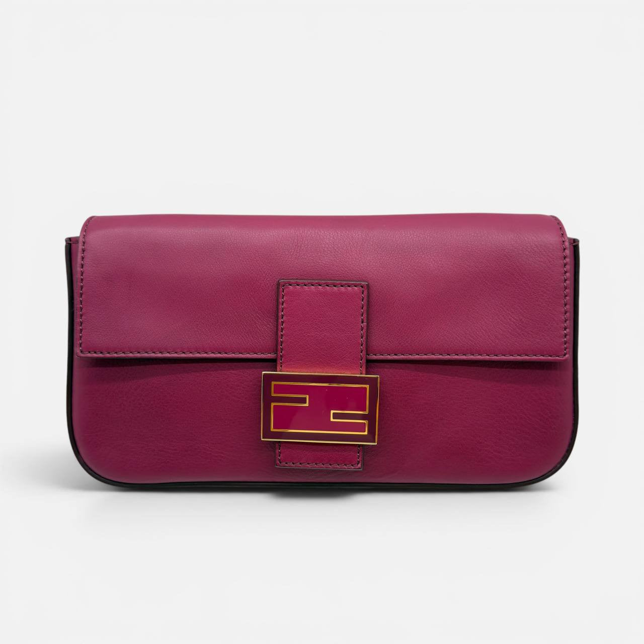 Baguette in pelle magenta
