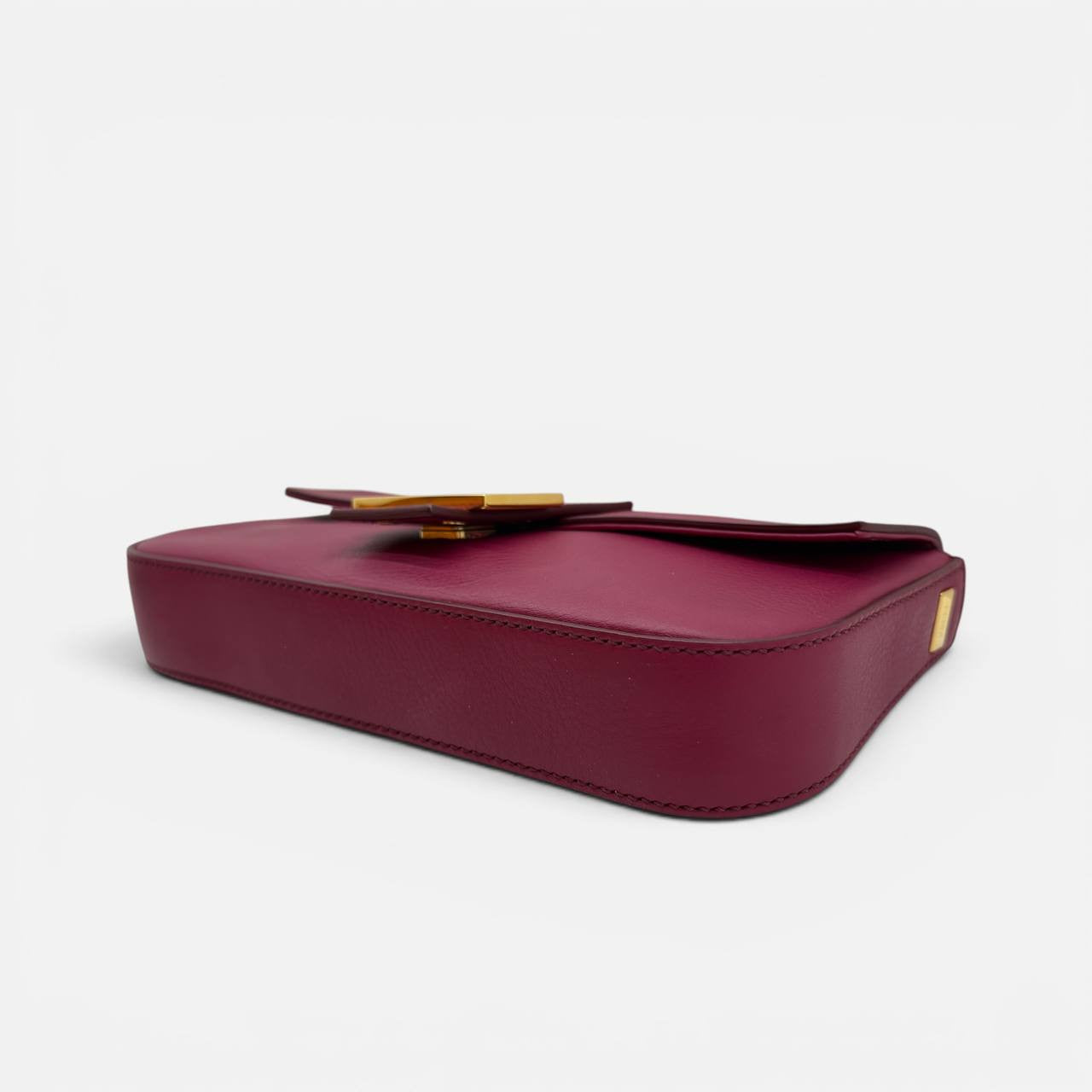Baguette in pelle magenta